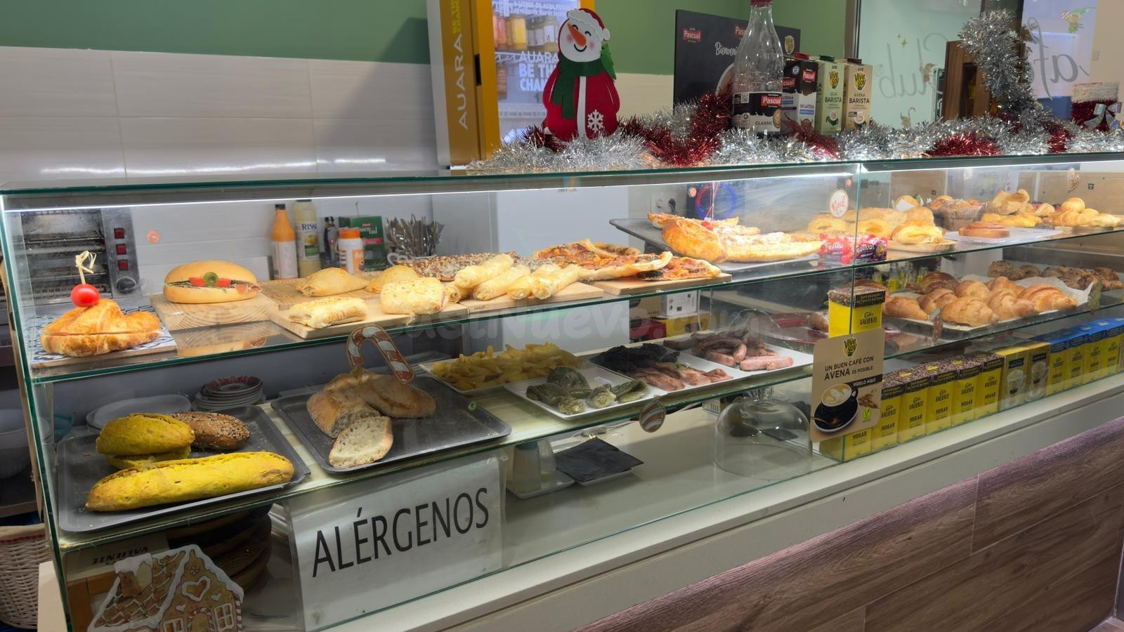TRAPASAMOS CAFETERÍA EN PLENO FUNCIONAMIENTO! MANISES. - foto 2