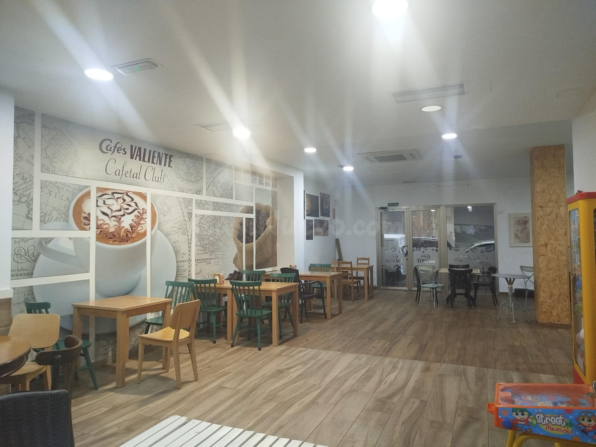 TRAPASAMOS CAFETERÍA EN PLENO FUNCIONAMIENTO! MANISES. - foto 5