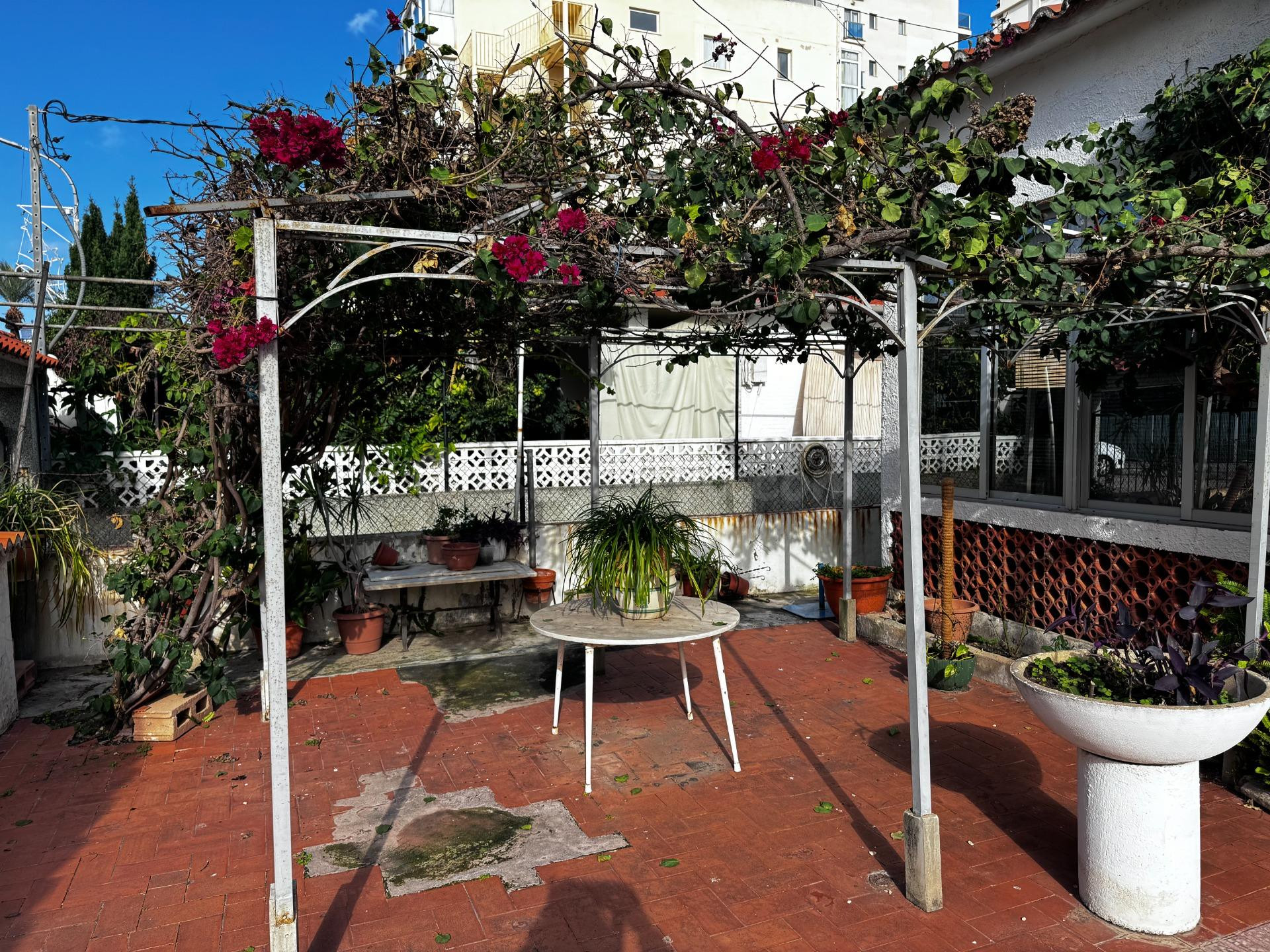 Se venden dos Chalets independientes cerca de la Playa - foto 3