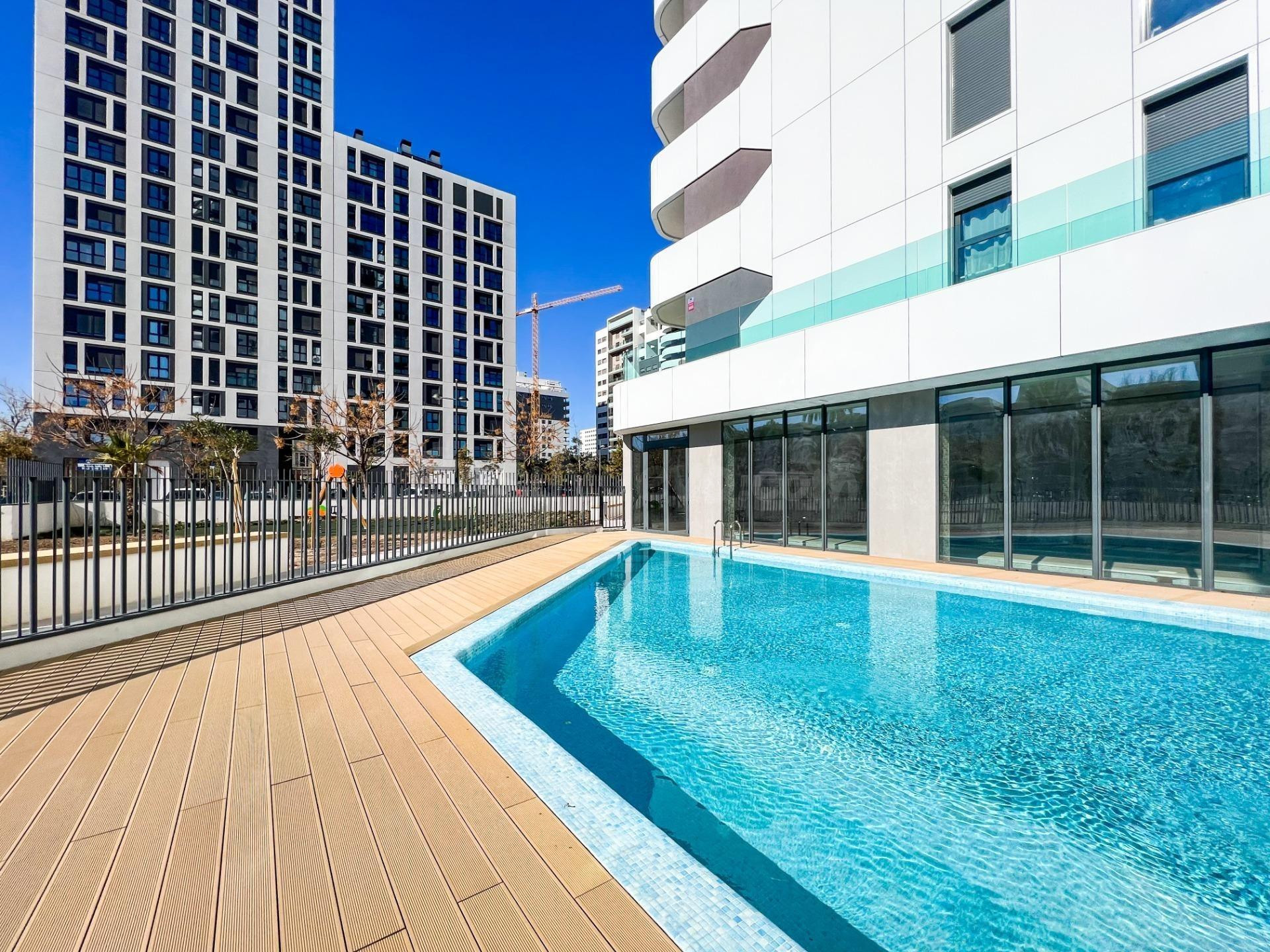 EXCLUSIVA VIVIENDA EN LA NUEVA ZONA DE MALILLA – DISEÑO, CONFORT Y ZONAS COMUNES DE PRIMER nivel
