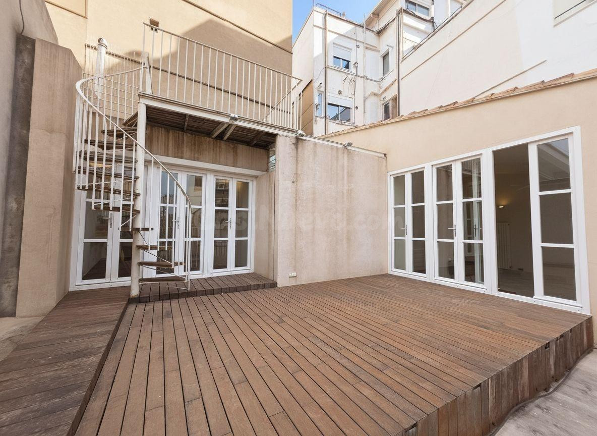 ÁTICO DÚPLEX CON TERRAZA JUNTO A LA PLAZA DE LA VIRGEN. - foto 3