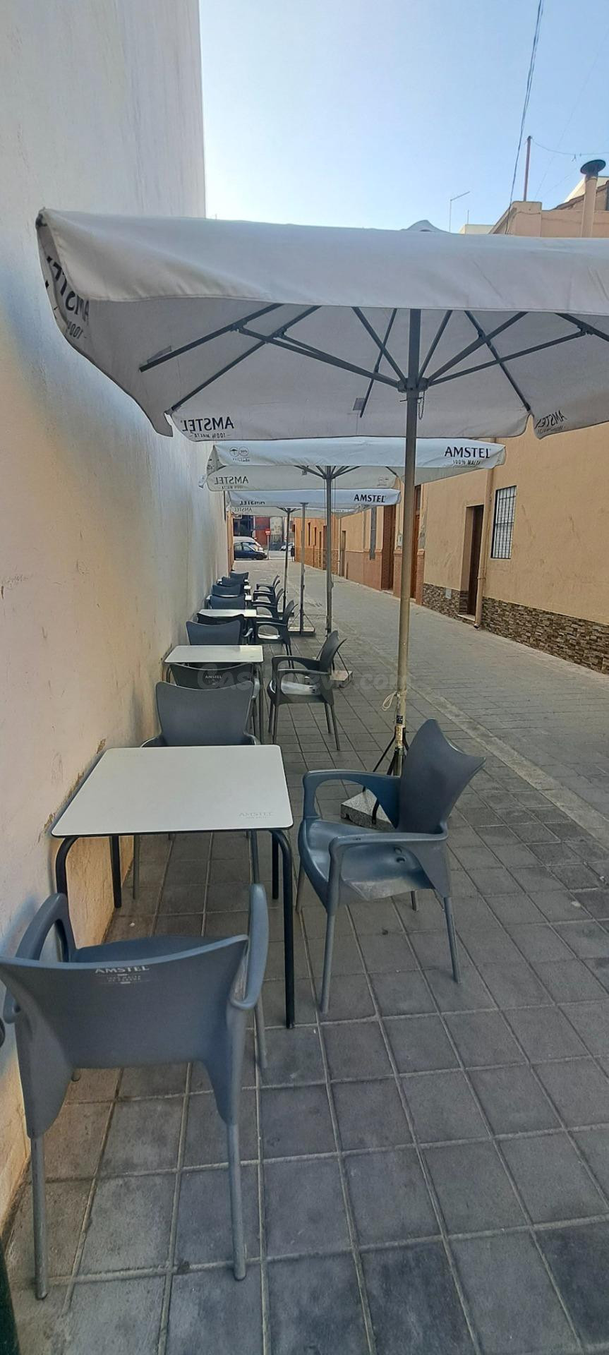 Venta y traspaso de un bar en la Fonteta de San Luis - foto 2