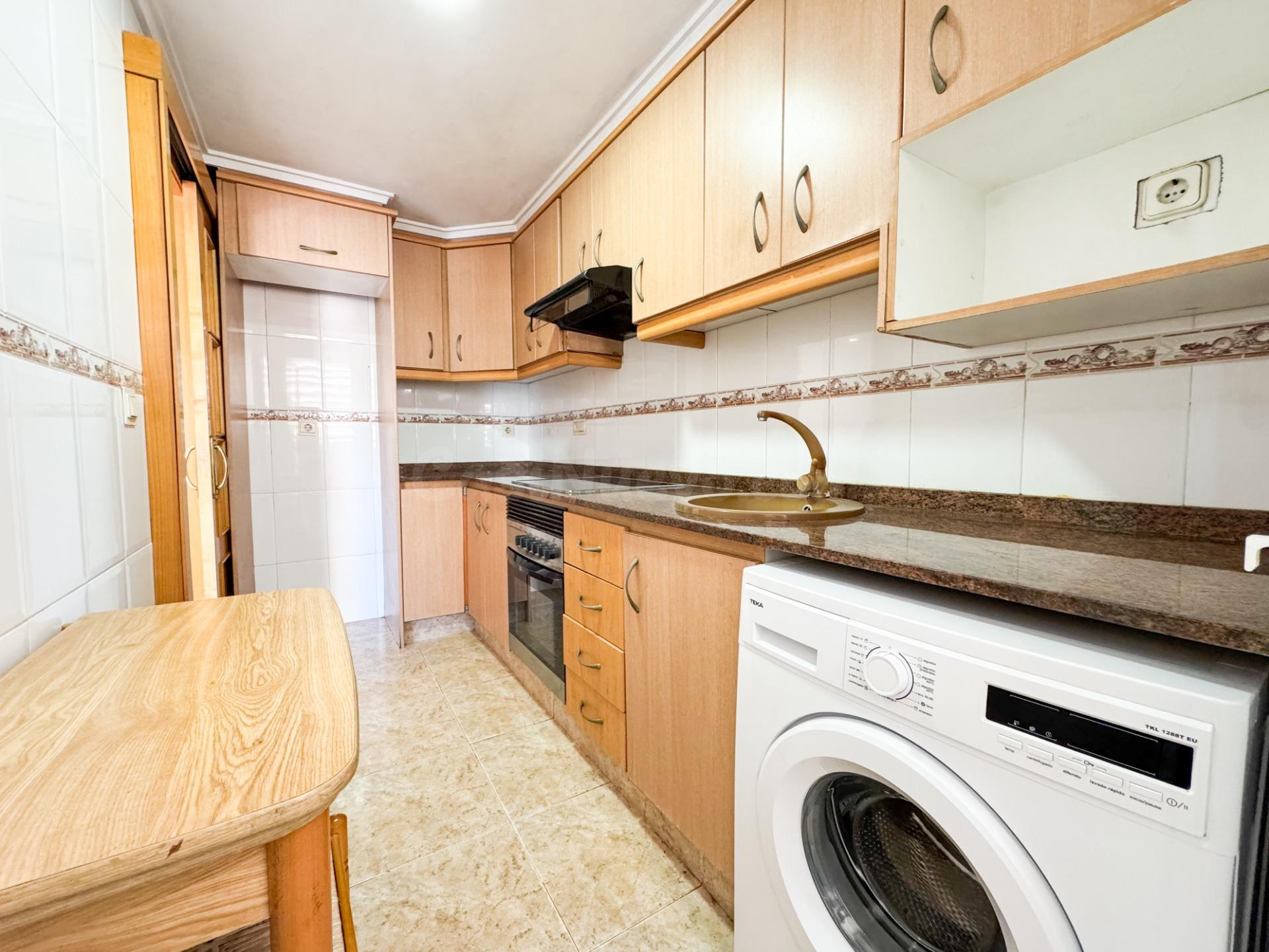 Vivienda en venta en Malilla: cómoda, bien distribuida y con - foto 4