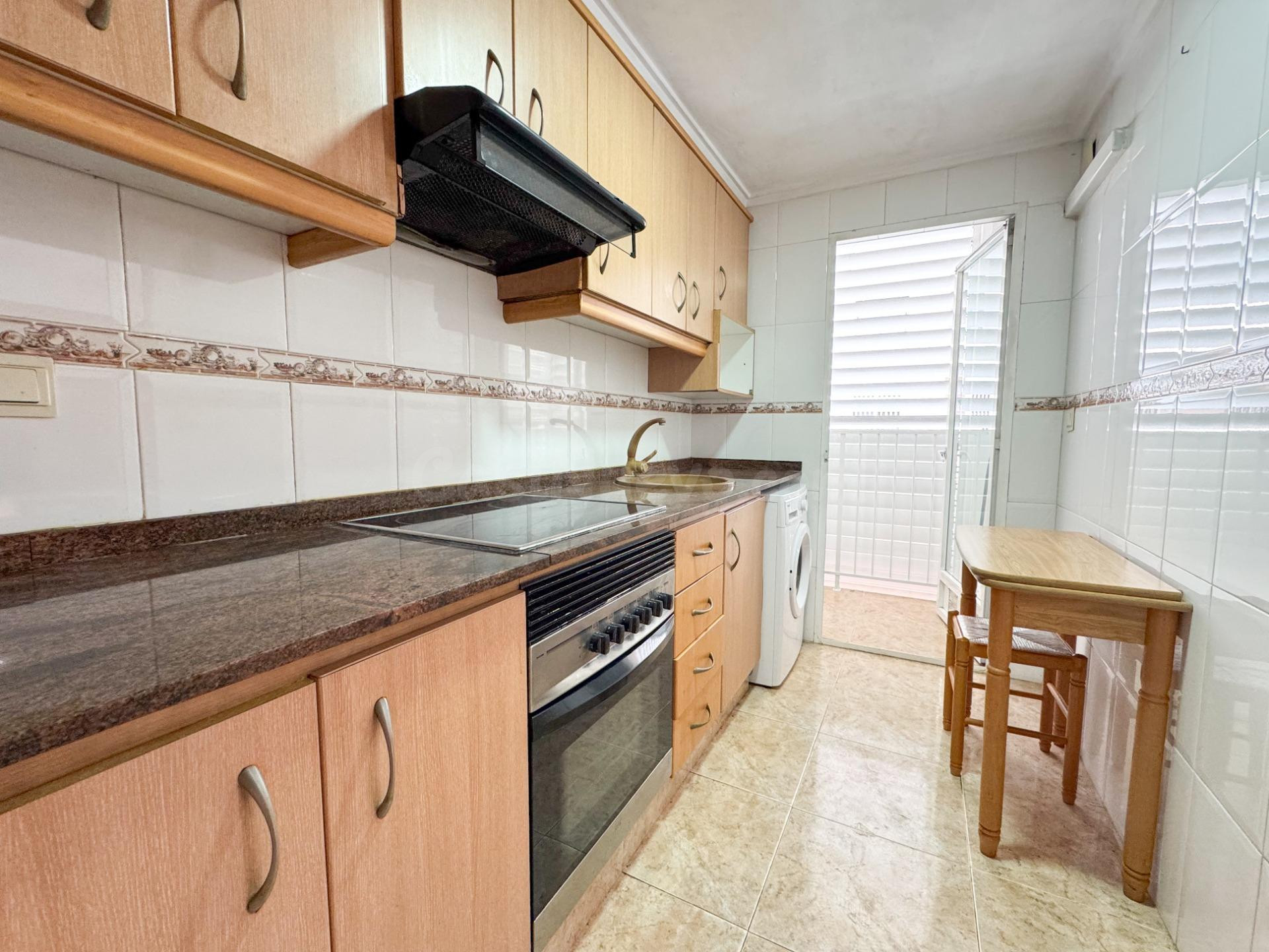 Vivienda en venta en Malilla: cómoda, bien distribuida y con - foto 5