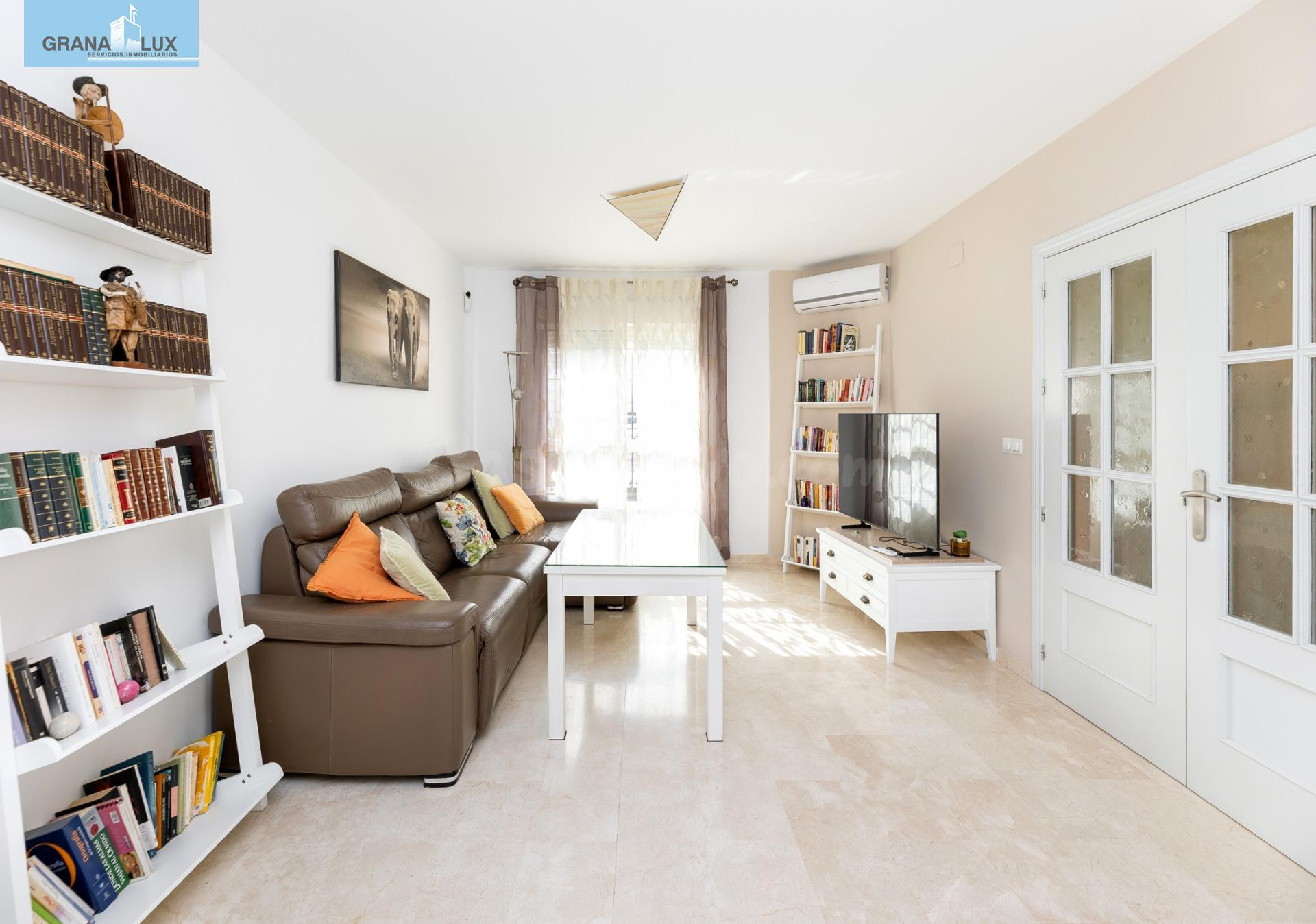 Vivienda unifamiliar reformada en Alhendín - foto 3