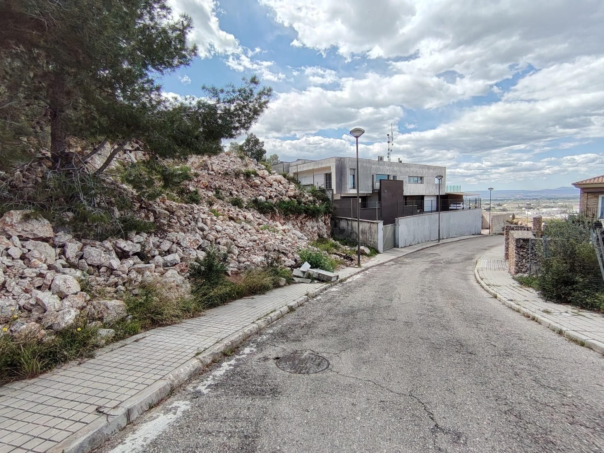 PARCELA EN URBANIZACIÓN EL RACO - foto 5