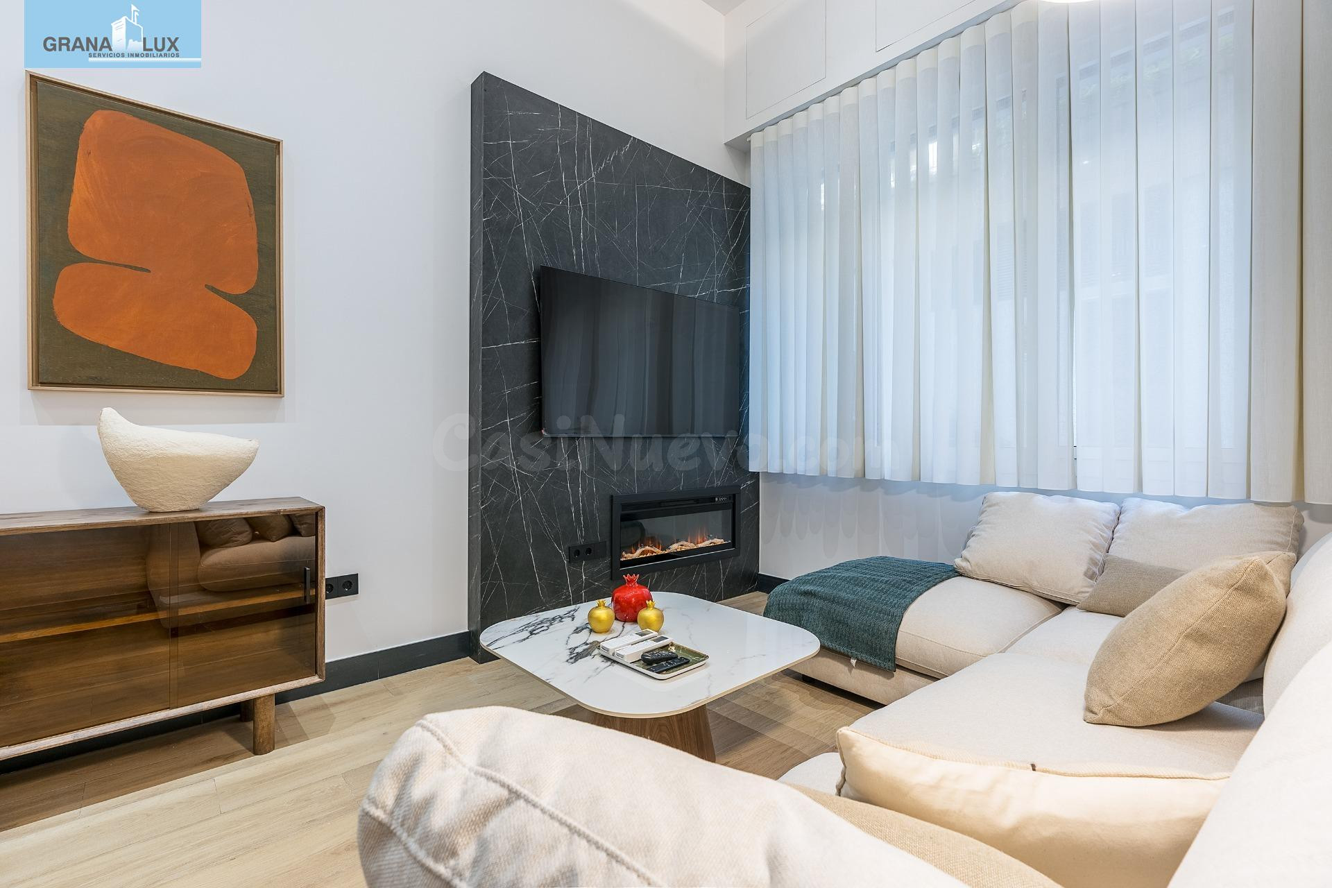 PRECIOSO APARTAMENTO DE UN DORMITORIO DE LUJO EN URBANIZACIO - foto 2