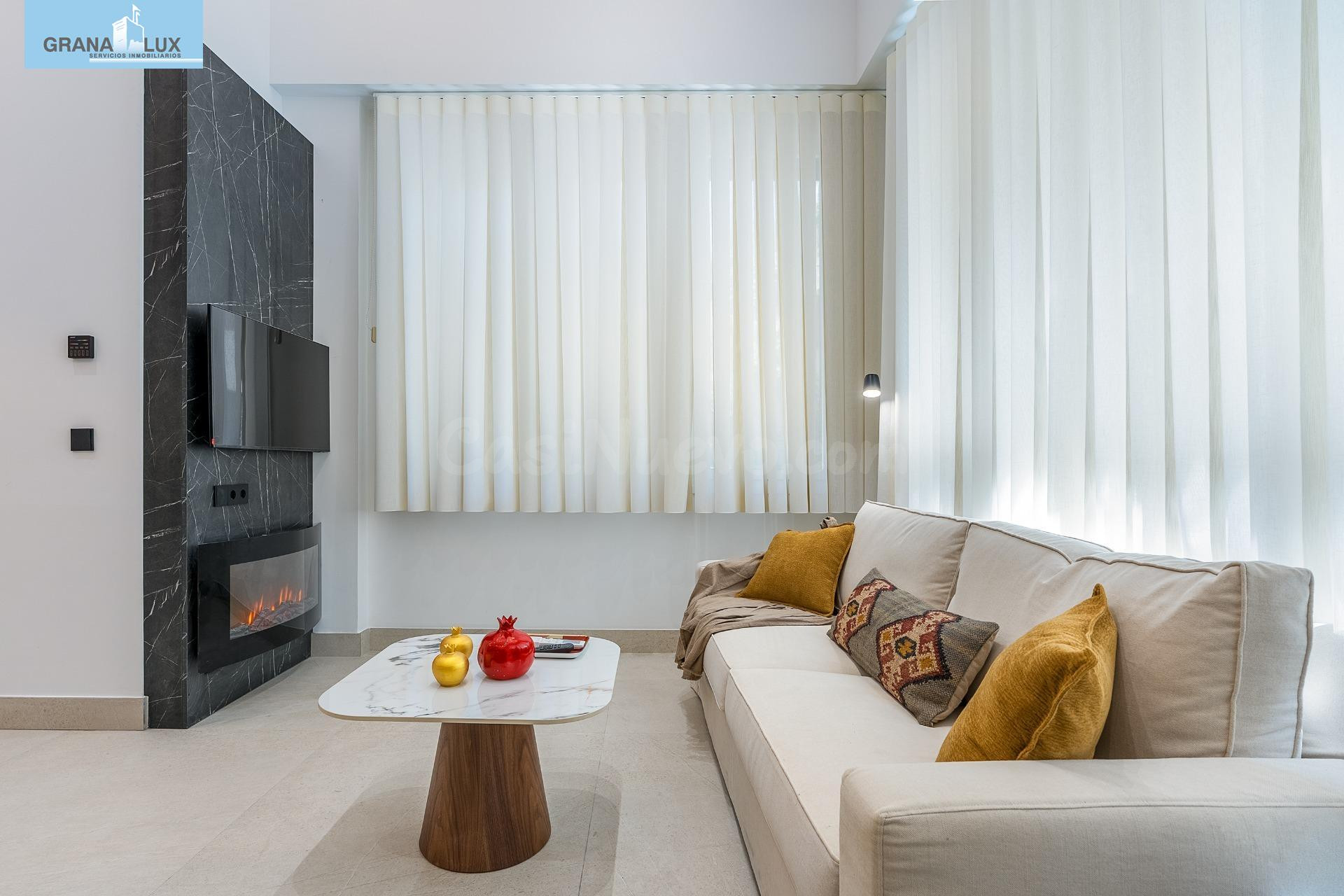 PRECIOSO ESTUDIO DE LUJO EN URBANIZACION TRIUNFO JARDIN - foto 2