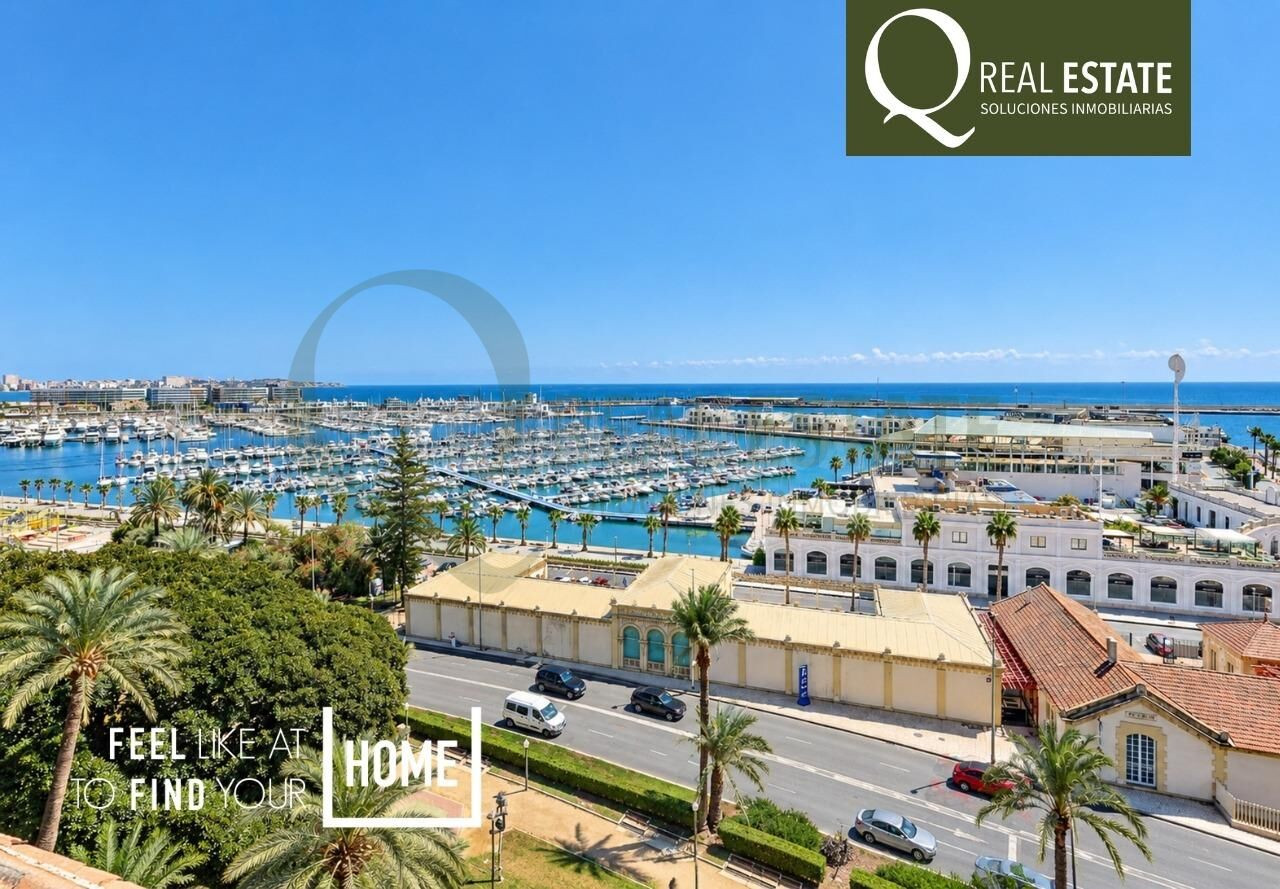 Piso en el centro de Alicante con vistas al mar y garaje en 