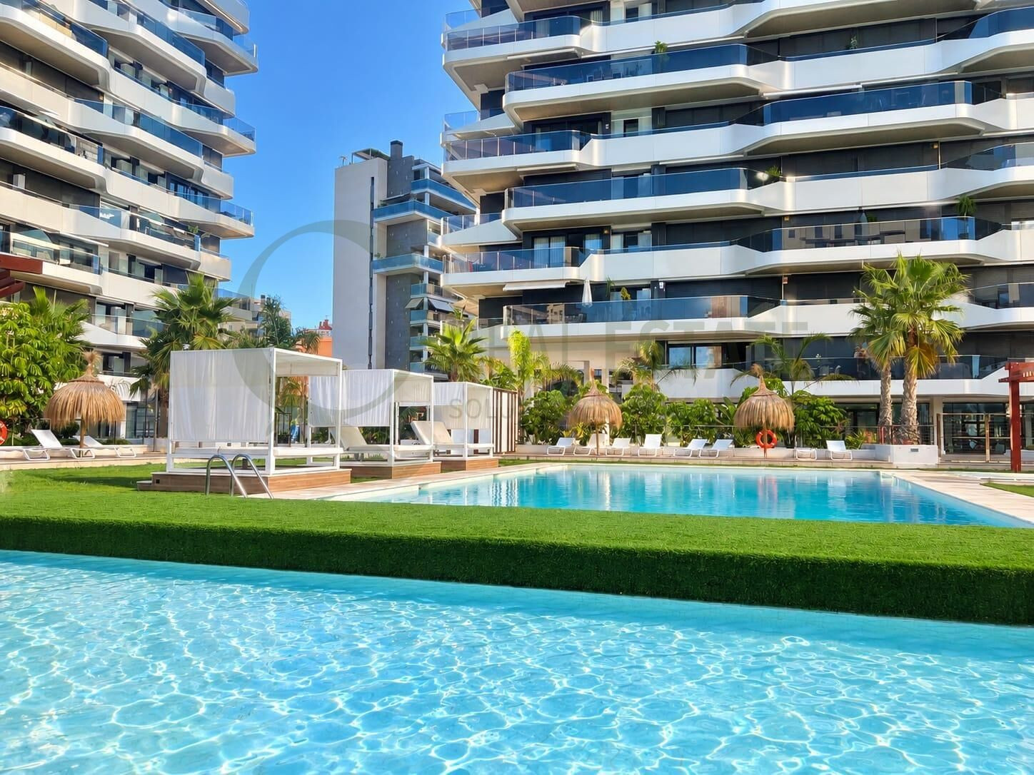 Espectacular Ático en PAU 5 con solárium privado, jacuzzi y  - foto 3