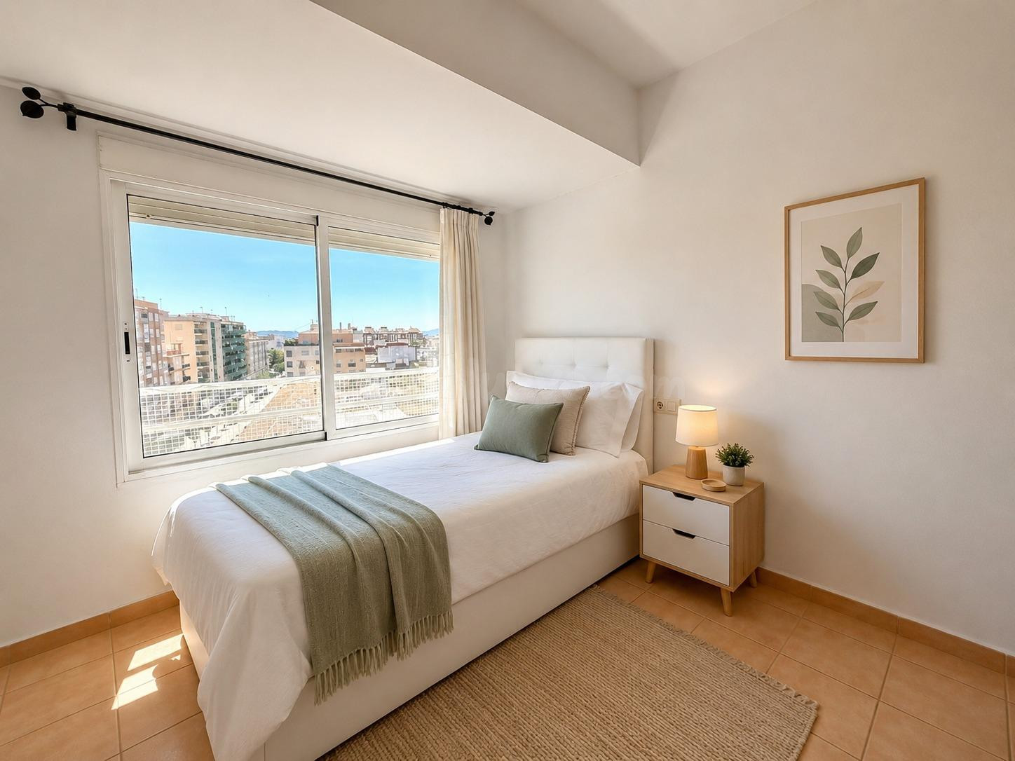Amplia y luminosa vivienda lista para entrar a vivir en Beni - foto 5