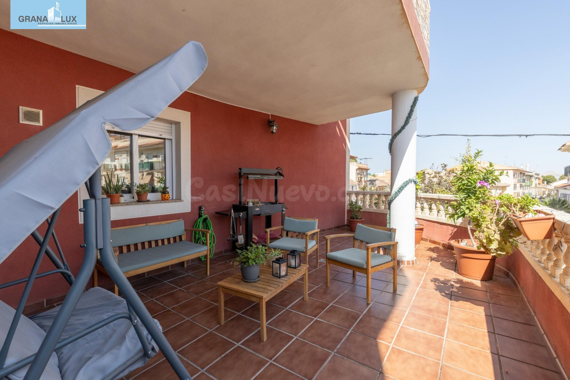 PISO CON TERRAZA DE 31 m2 Y COCHERA EN EL CENTRO DE HIJAR