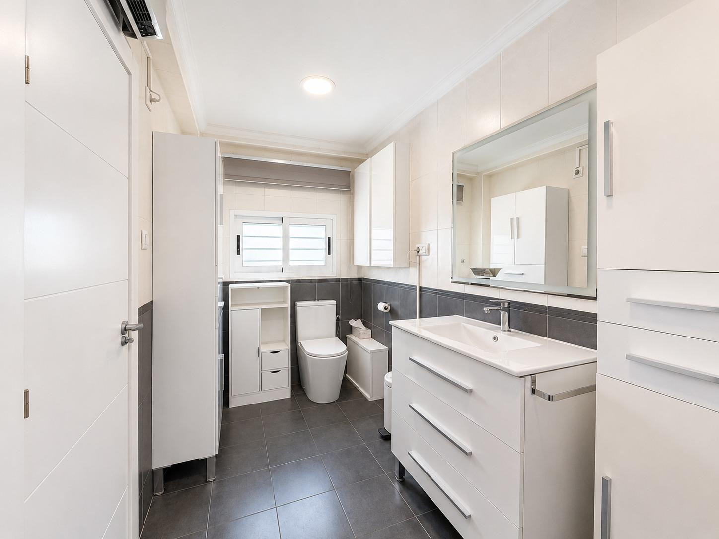 Vivienda de 120 m2 construidos en venta en Calle Oltá (Malil - foto 5