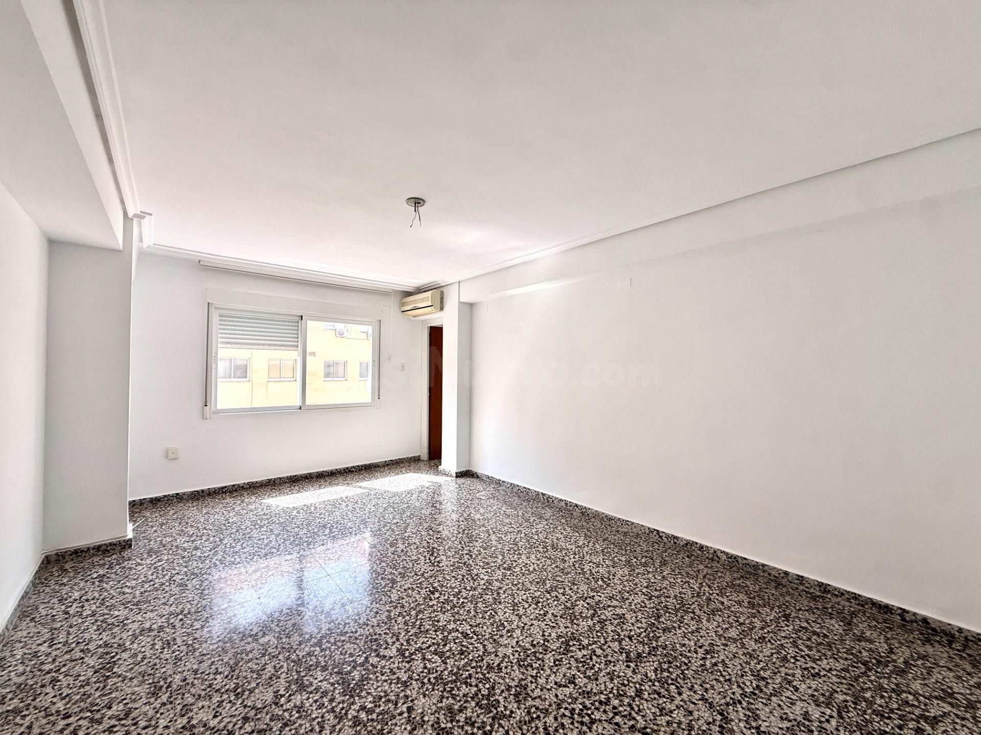 Piso de 4 habitaciones en la zona de el Botànic (Extramurs) - foto 2
