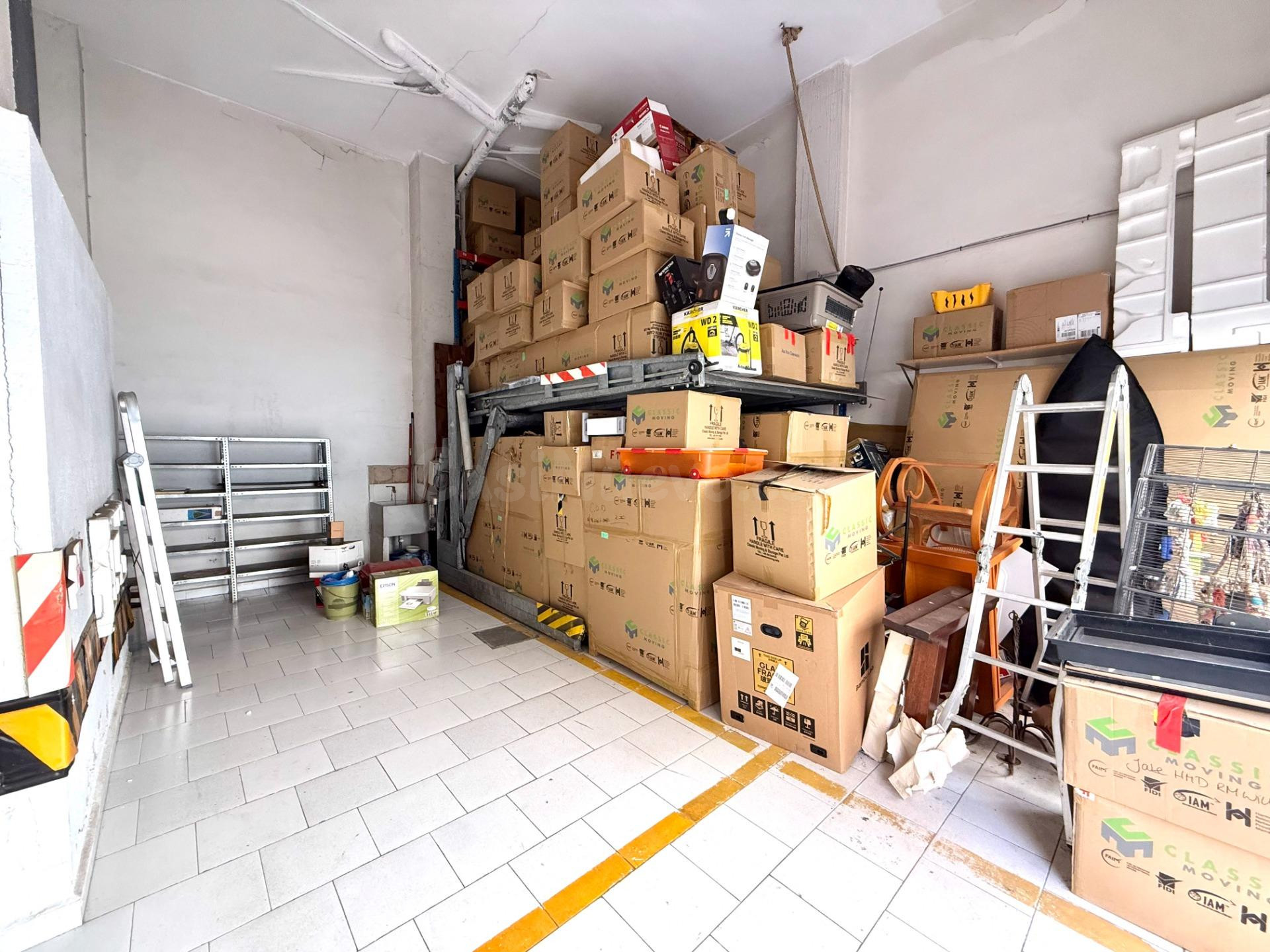 Almacén-trastero de gran capacidad en Calle Plus Ultra – Val - foto 3