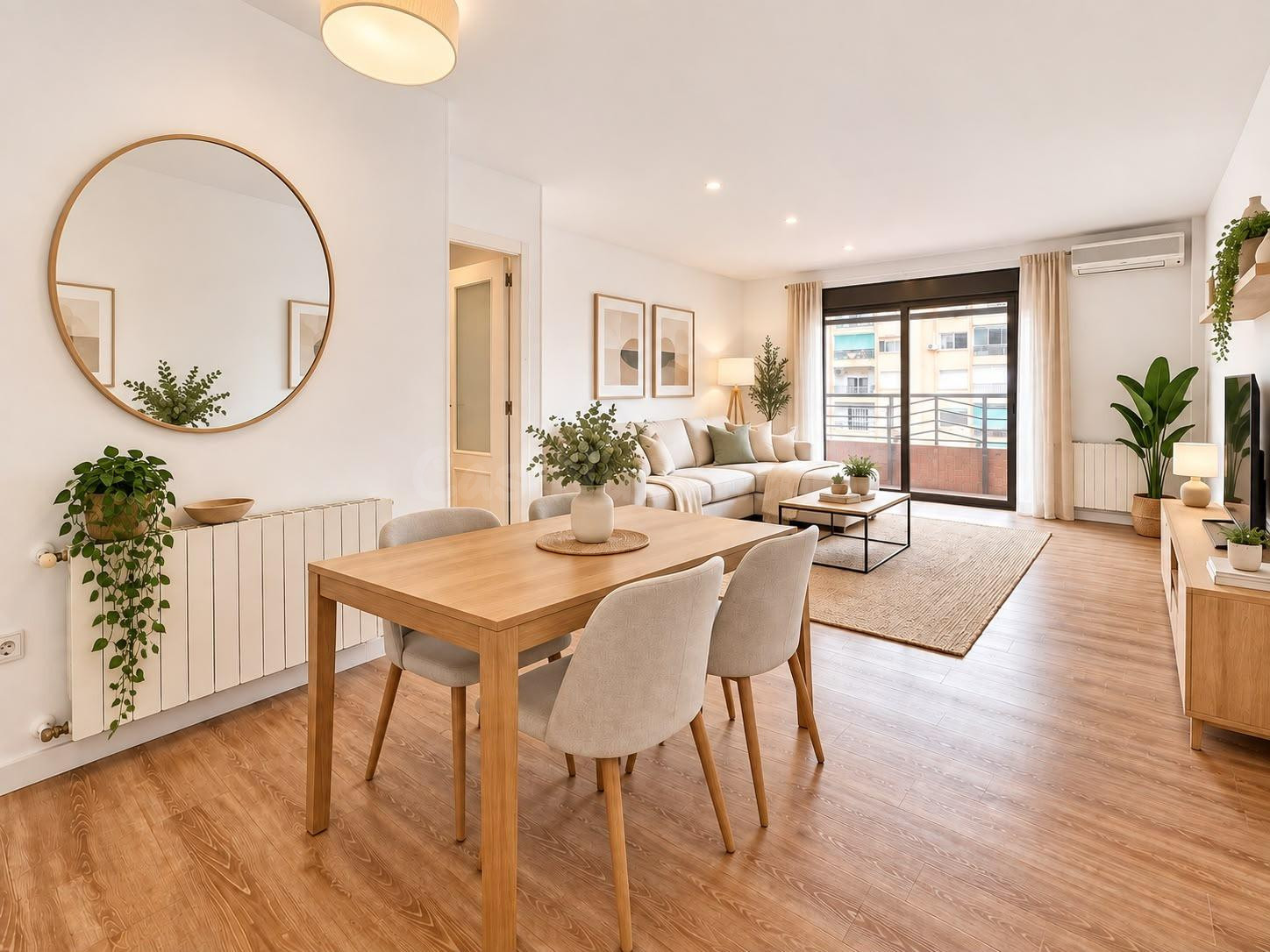 Vivienda con garaje en pleno corazón de Malill - foto 2