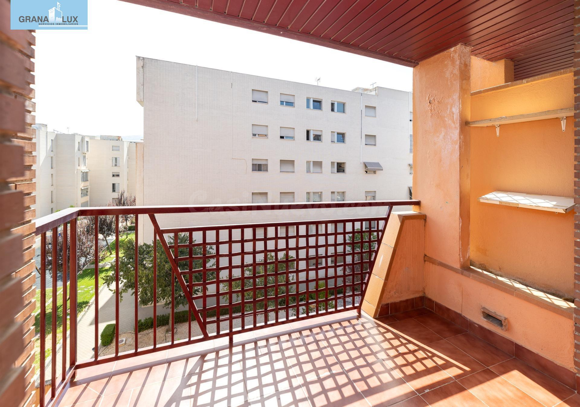 Piso en venta en Altos del Serrallo – Granada - foto 4