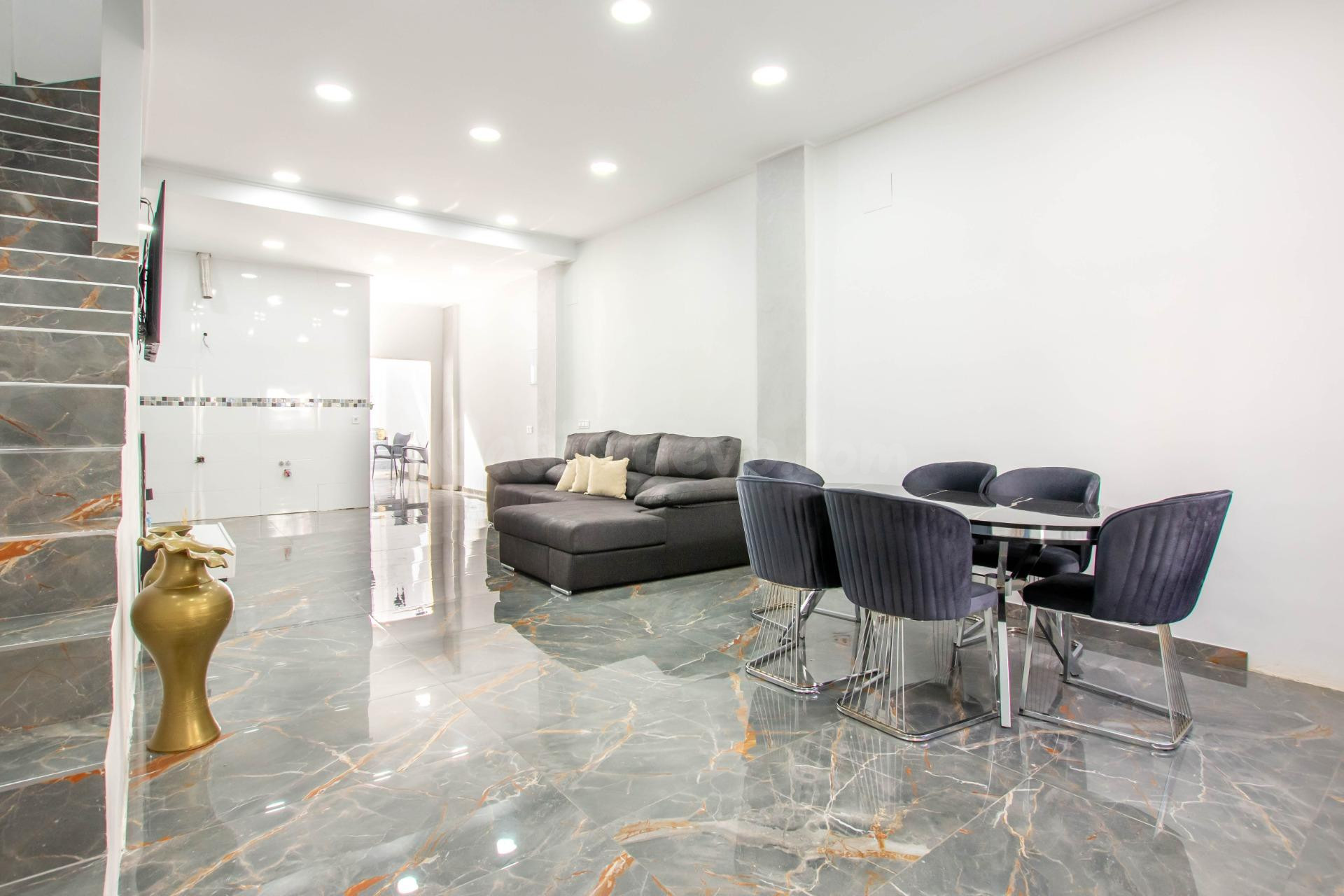 Casa totalmente reformada para entrar a vivir en Algemesí