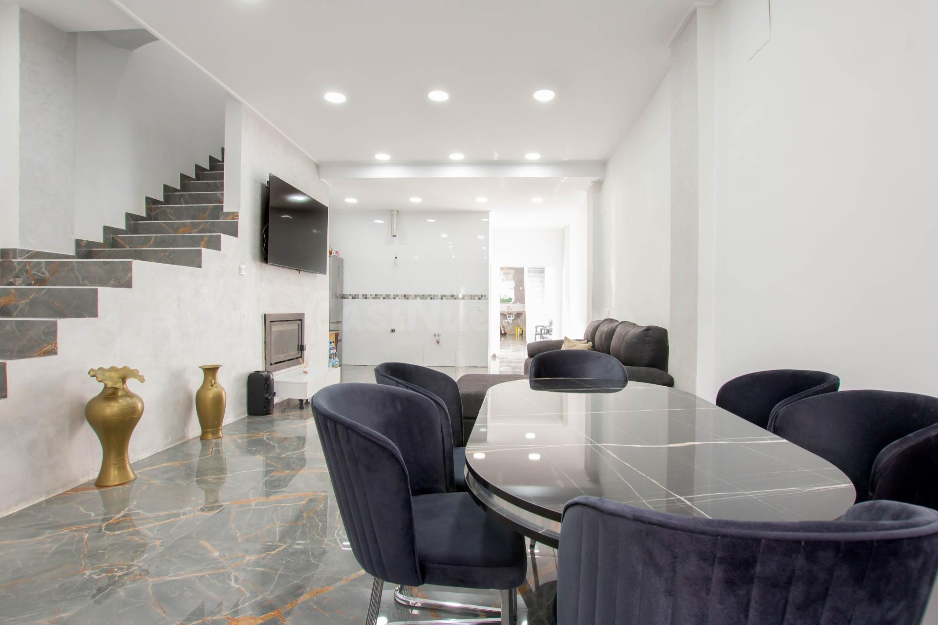 Casa totalmente reformada para entrar a vivir en Algemesí - foto 5