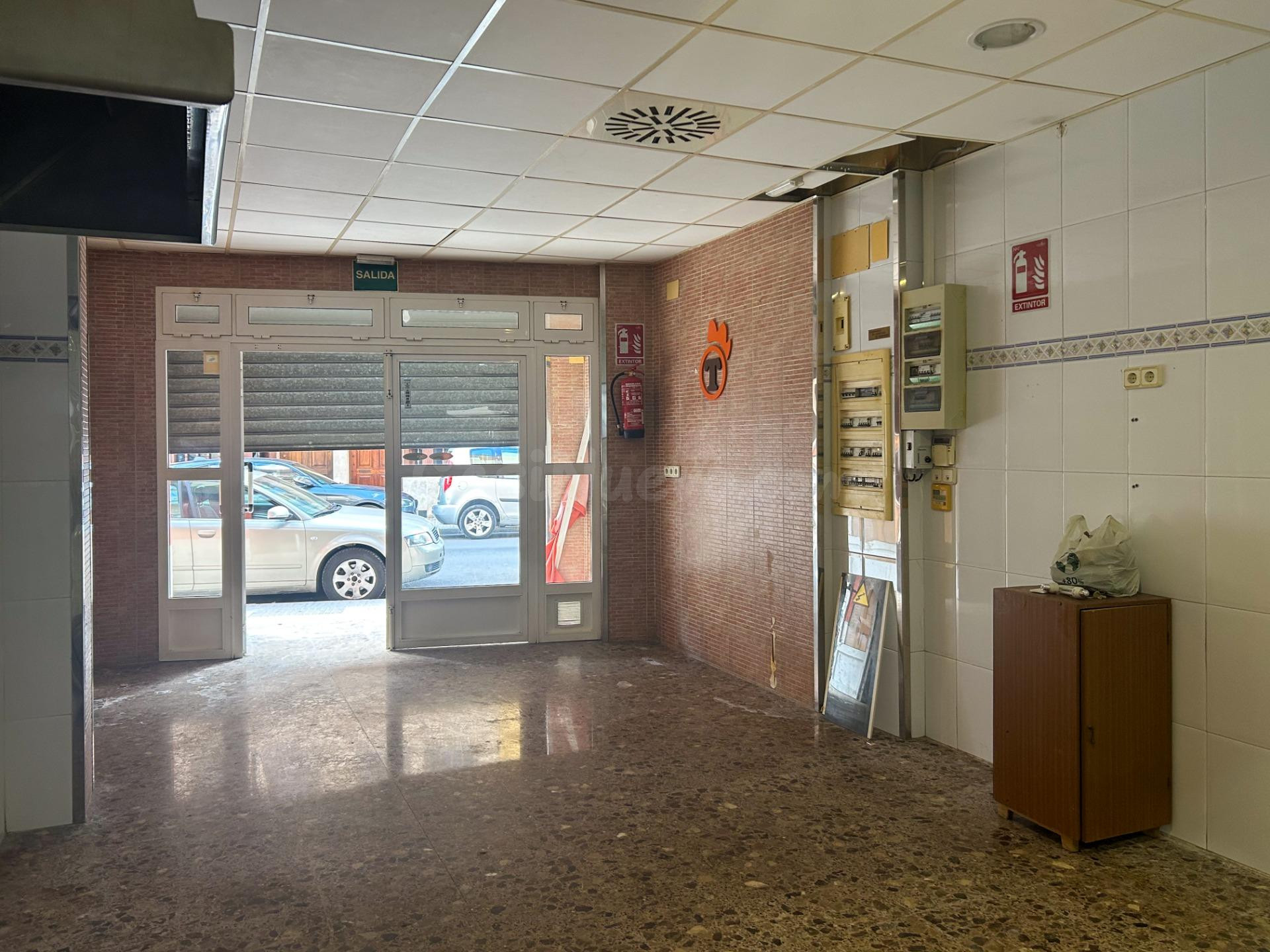 Local Comercial en Alzira: Ideal para Tu Negocio