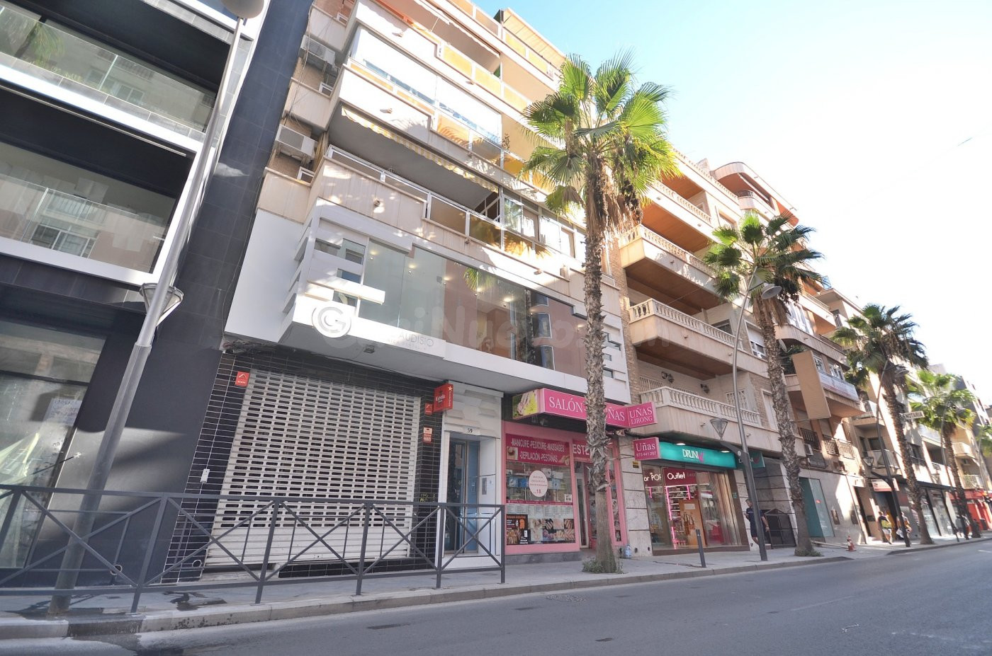 Local RAMON GALLUD centro de Torrevieja - foto 2