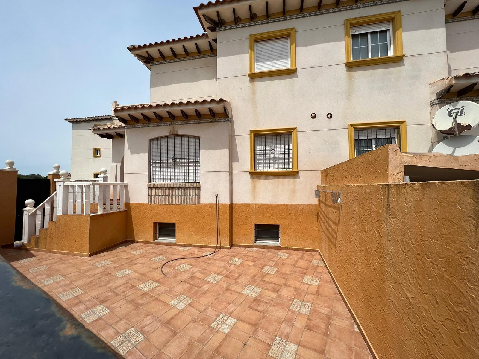ALQUILER ANUAL (SEGURO IMPAGO)vivienda 2 dormitorios 2 baños - foto 2