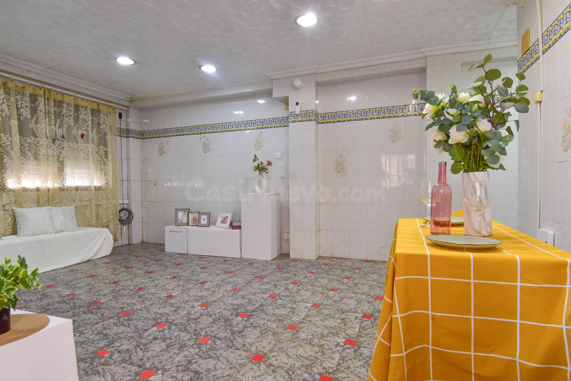 PLANTA BAJA EN VENTA EN MANISES – ¡MÚLTIPLES POSIBILIDADES!