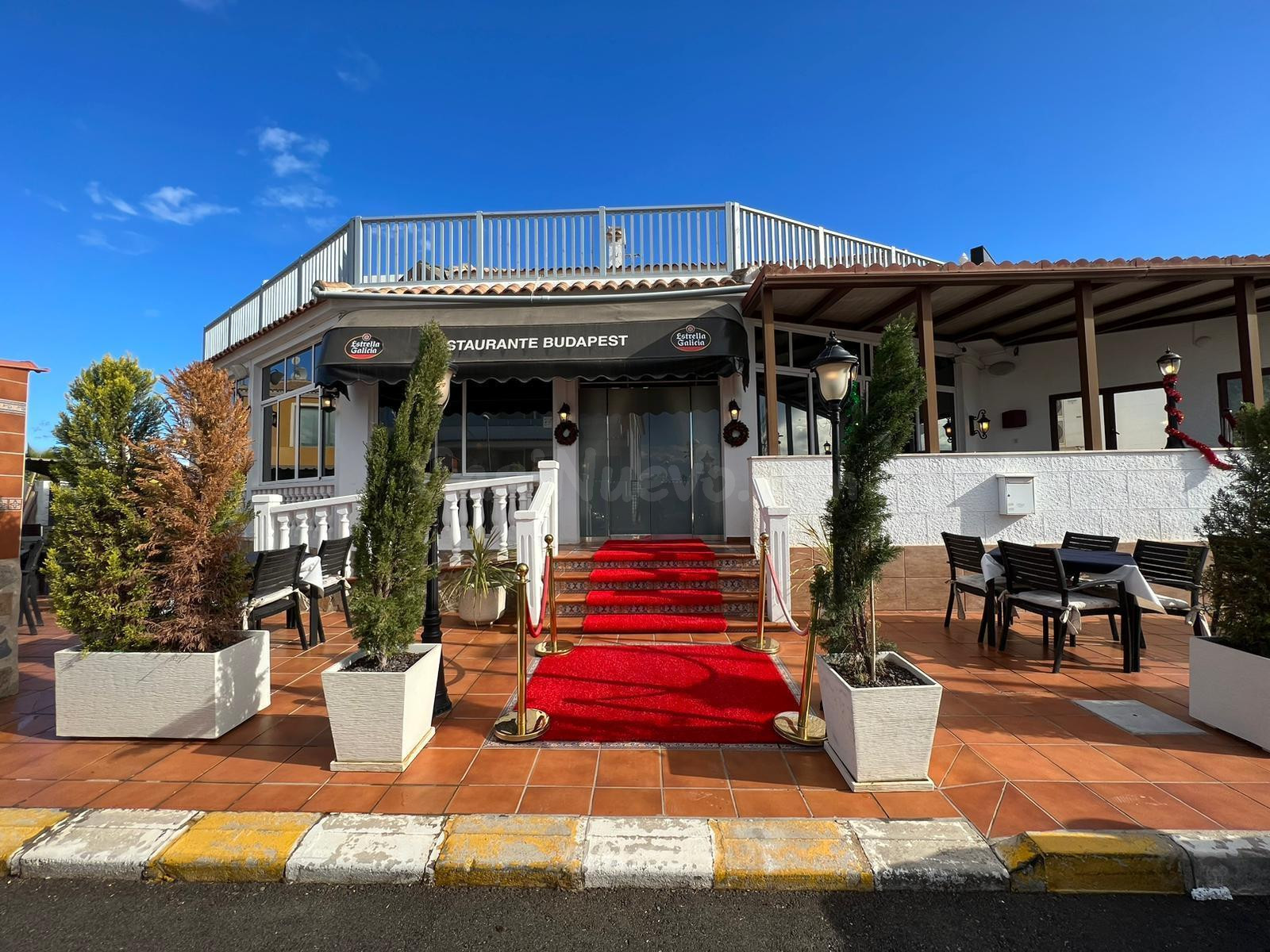 Restaurante en ubicación privilegiada junto a hoteles y Parq