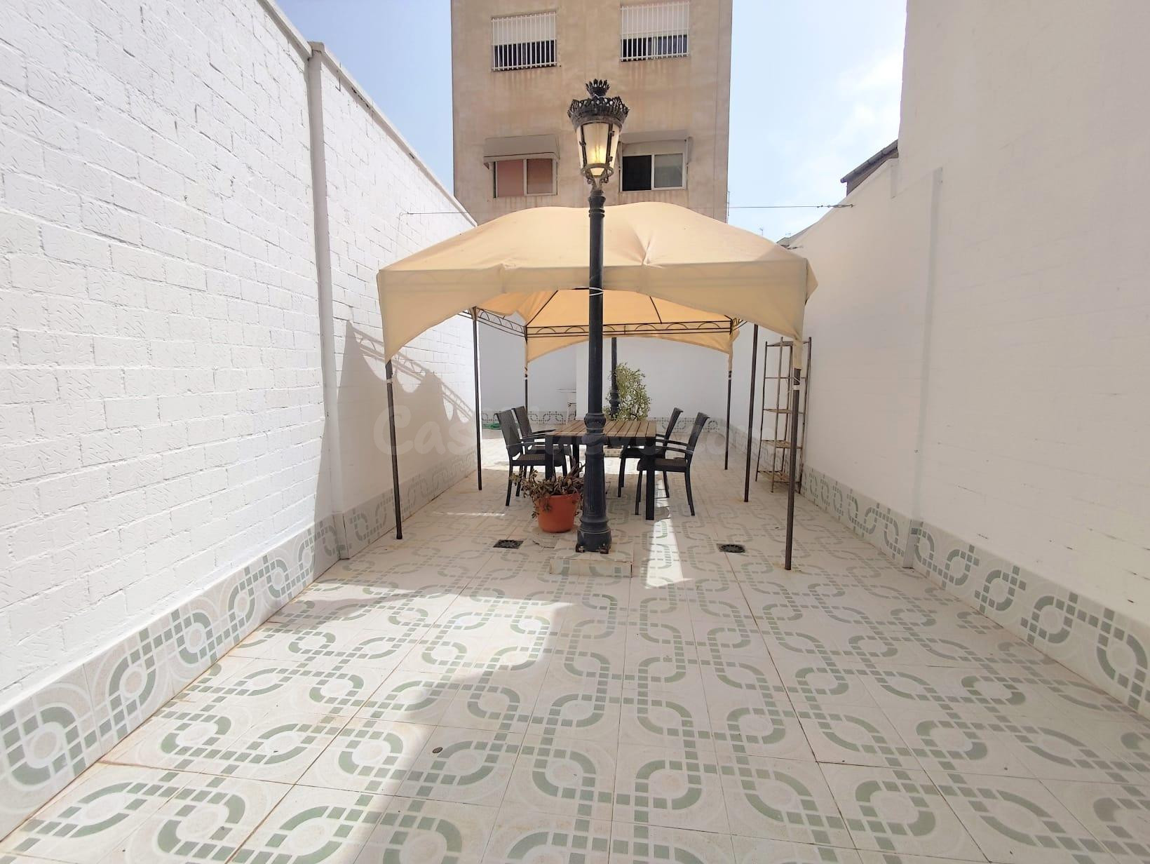 Se alquila piso en pleno centro, Amueblado – C/ del Carmen - foto 4