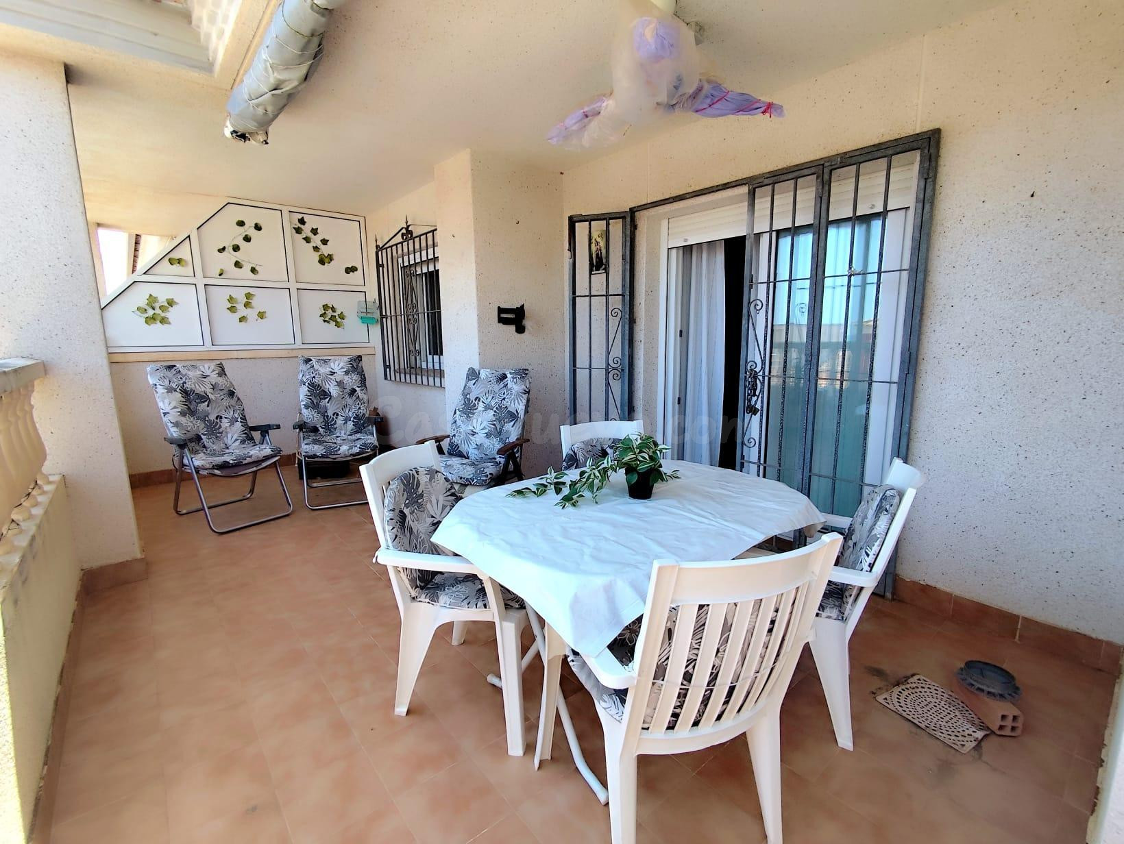 PISO CON GRAN TERRAZA Y VISTAS AL MAR !!! - foto 4