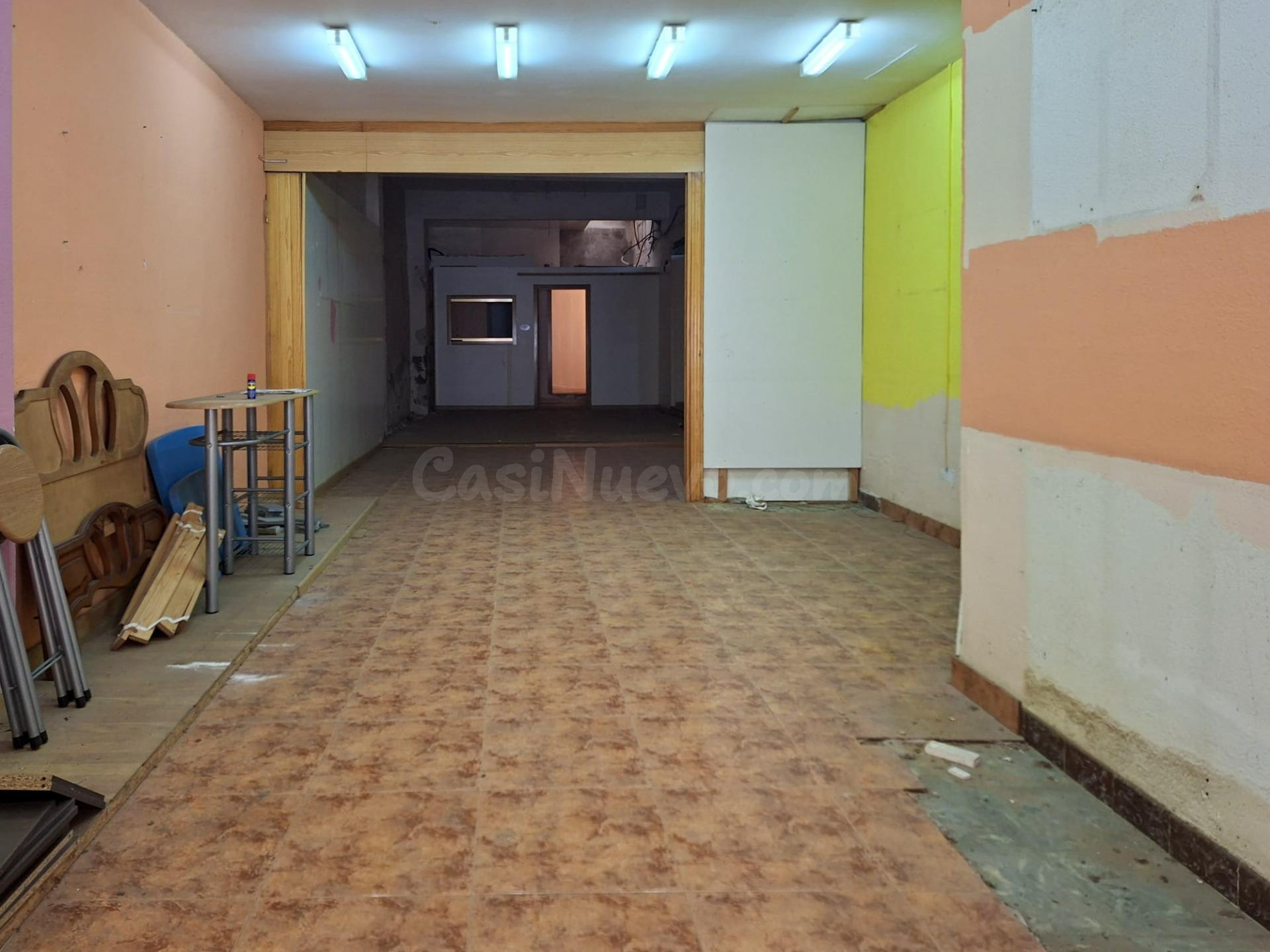 Local Comercial céntrico con doble acceso independiente - foto 5