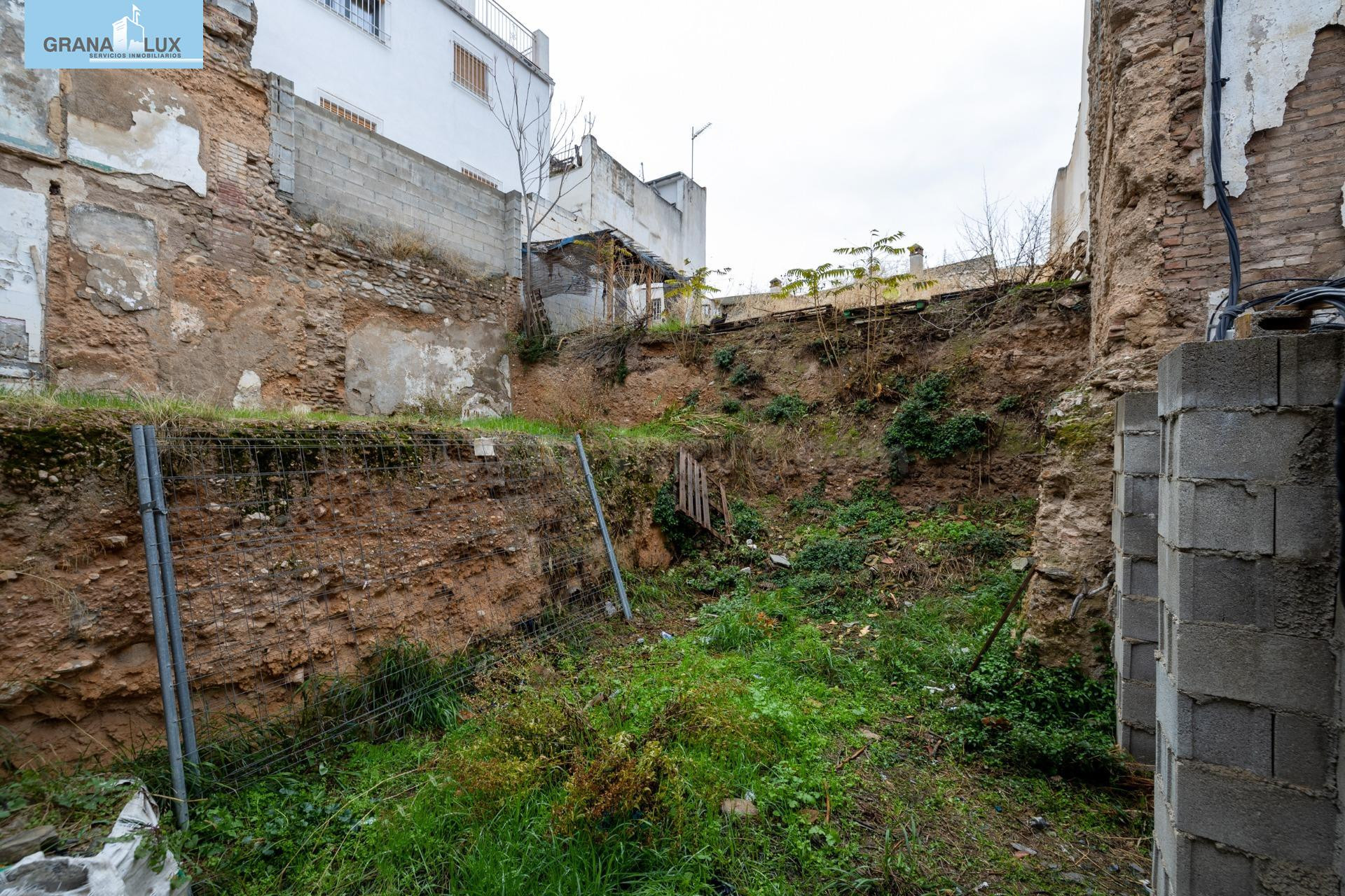 SE VENDE TERRENO URBANO PLURIFAMILIAR ZONA REAL DE CARTUJA Y - foto 2
