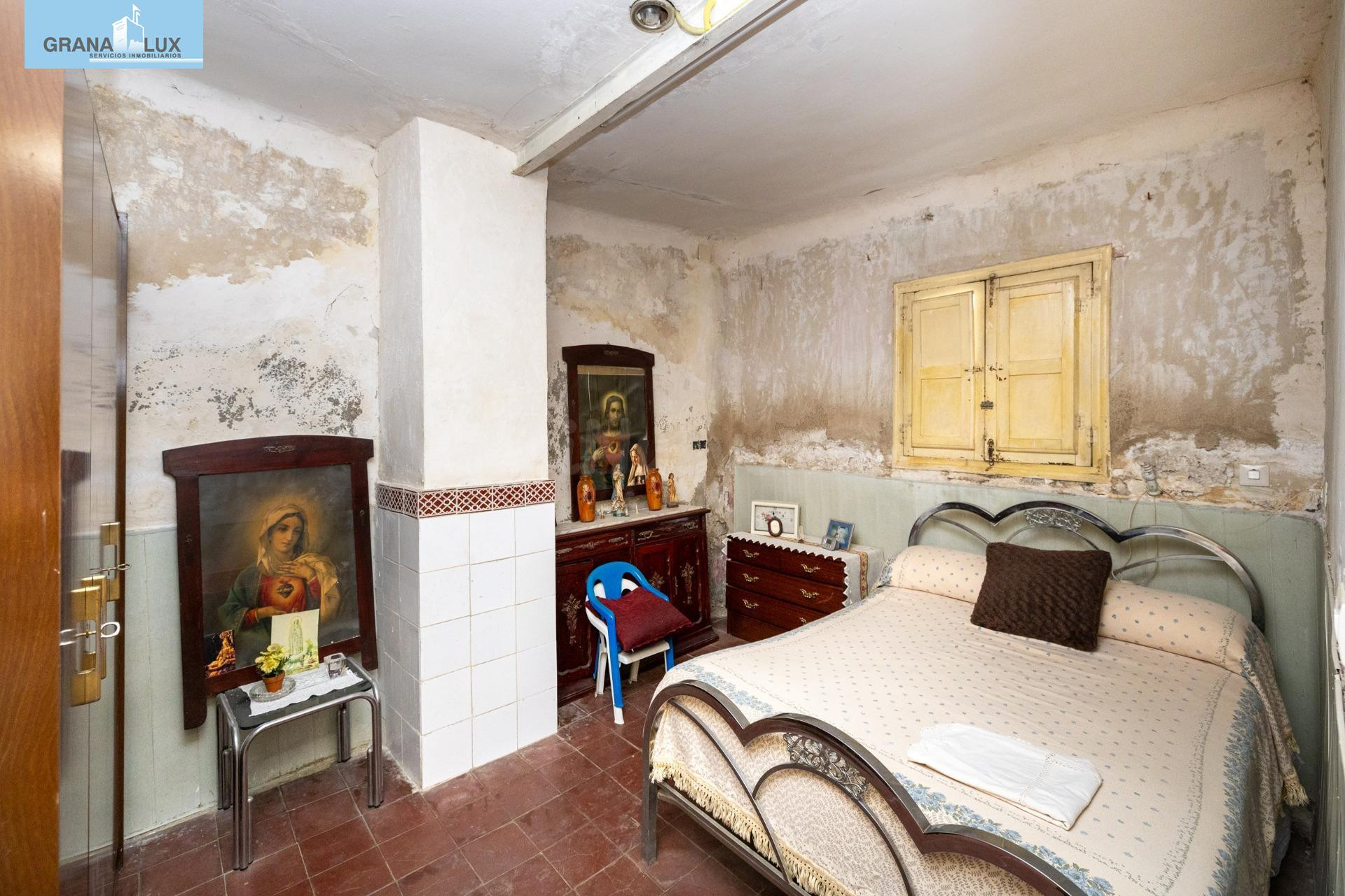 Atención promotores. Casa para derribar y hacer bloque de ha - foto 3