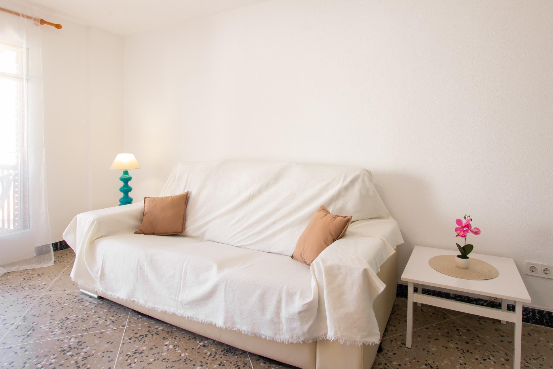 PISO A LA VENTA A 400MTS DE LA PLAYA DE SAN ANTONIO - foto 2