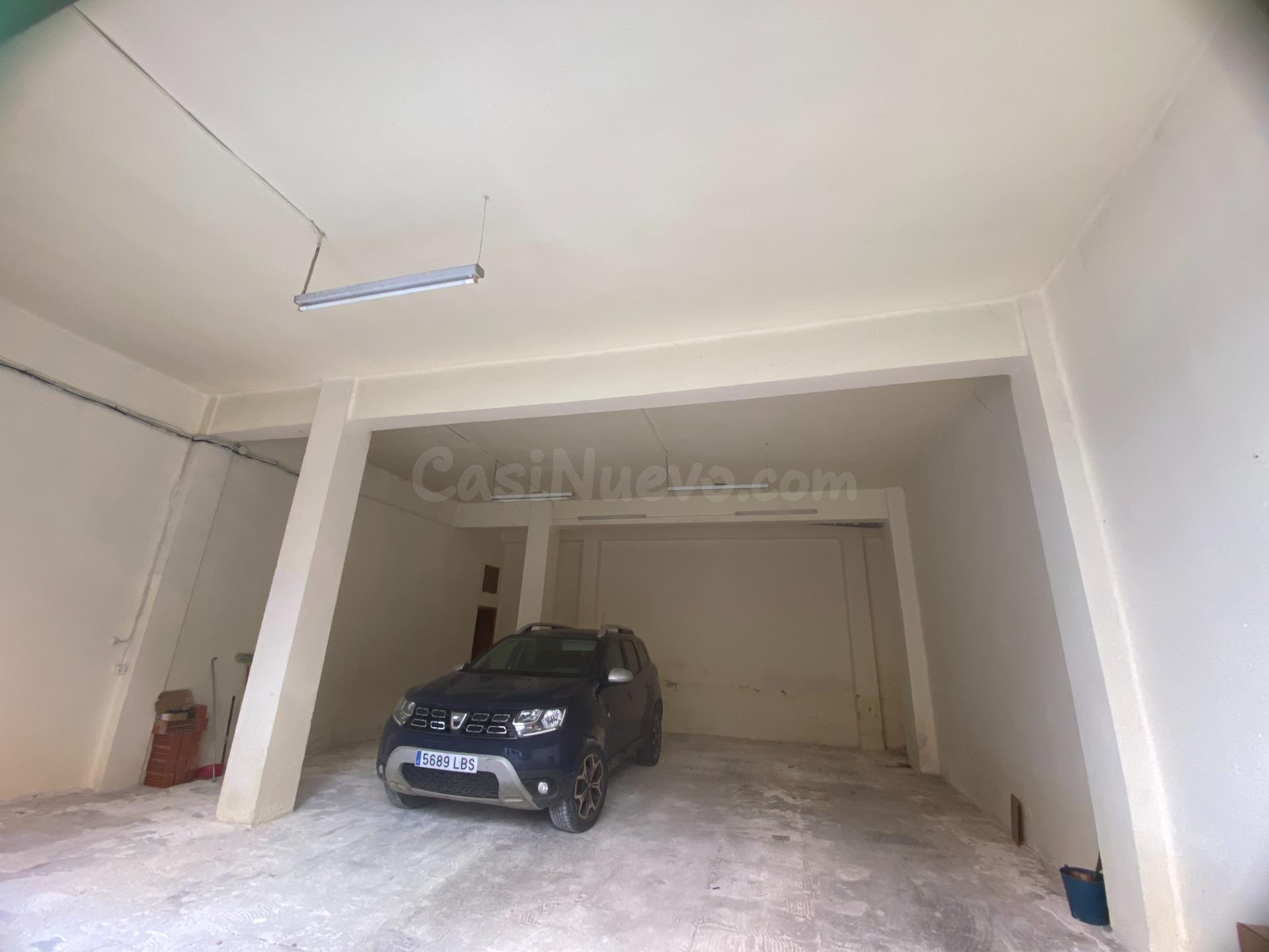 Alquiler garaje amplio y funcional con capacidad para 2 coch - foto 4