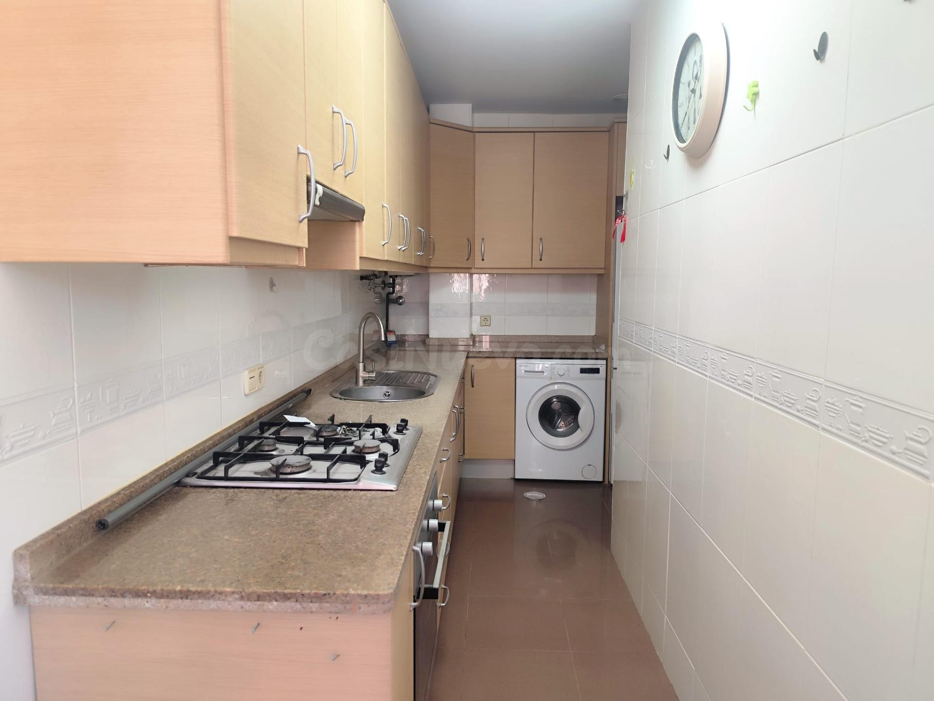 Se alquila piso en pleno centro, SIN MUEBLES – C/ del Carmen - foto 5