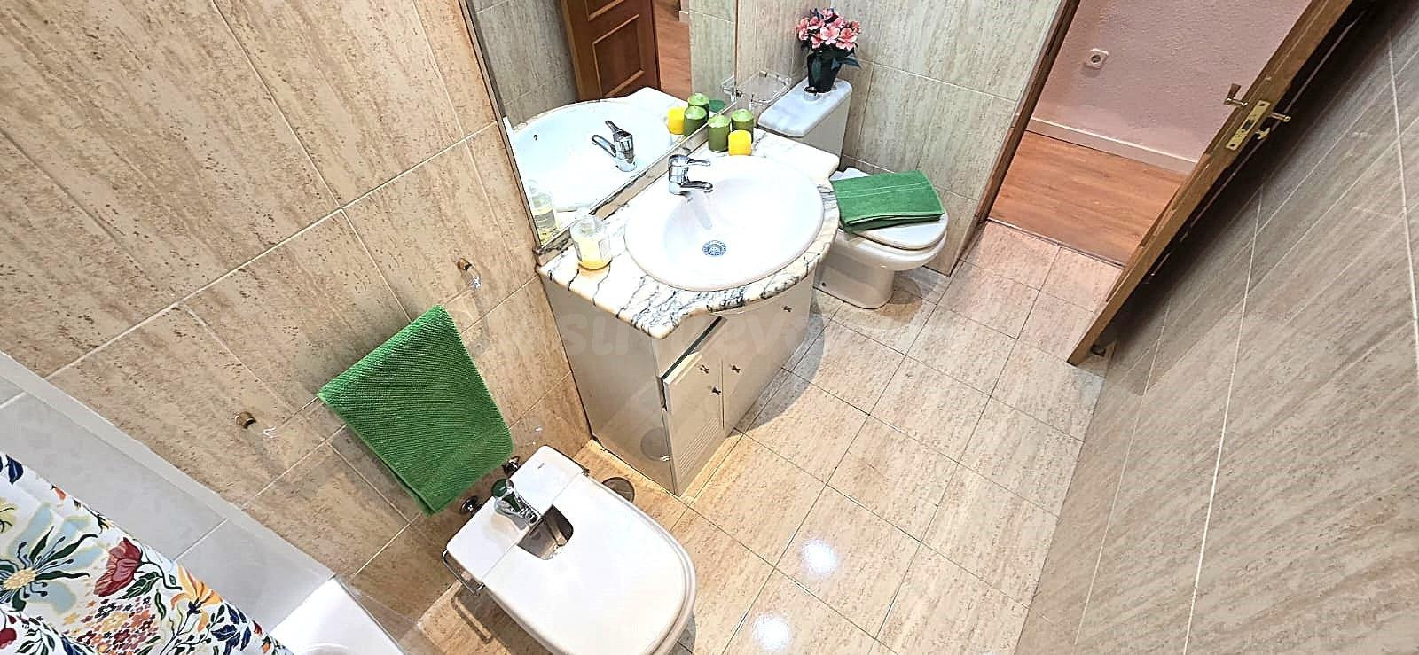 Apartamento amueblado en la Glorieta Ruiz Jiménez - foto 4