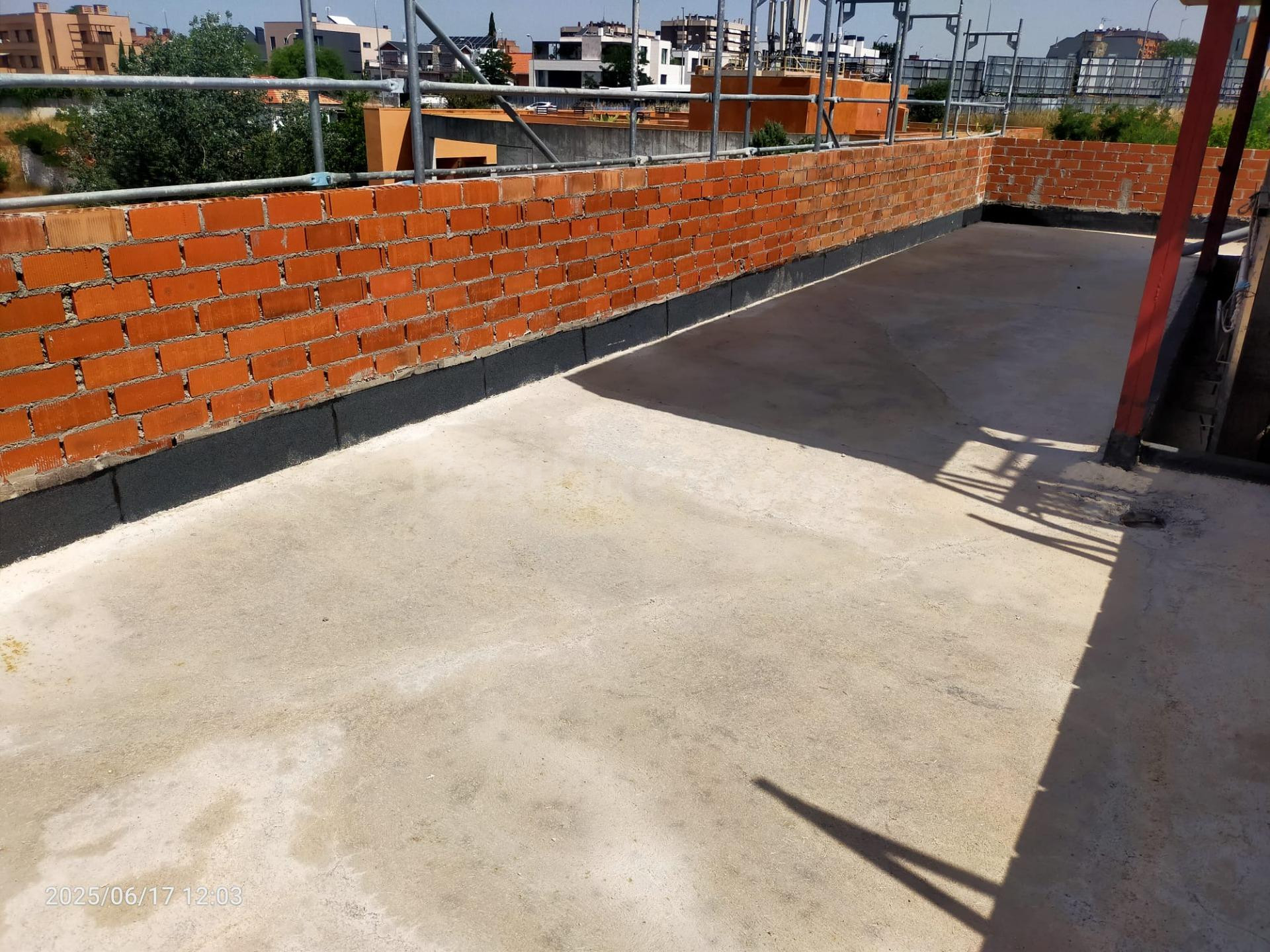 Chalet en construcción - foto 5