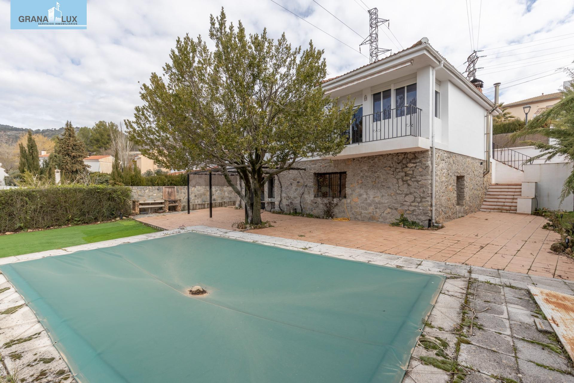 ESPECTACULAR CASA CON LICENCIA TURISTICA EN HUETOR SANTILLAN - foto 2