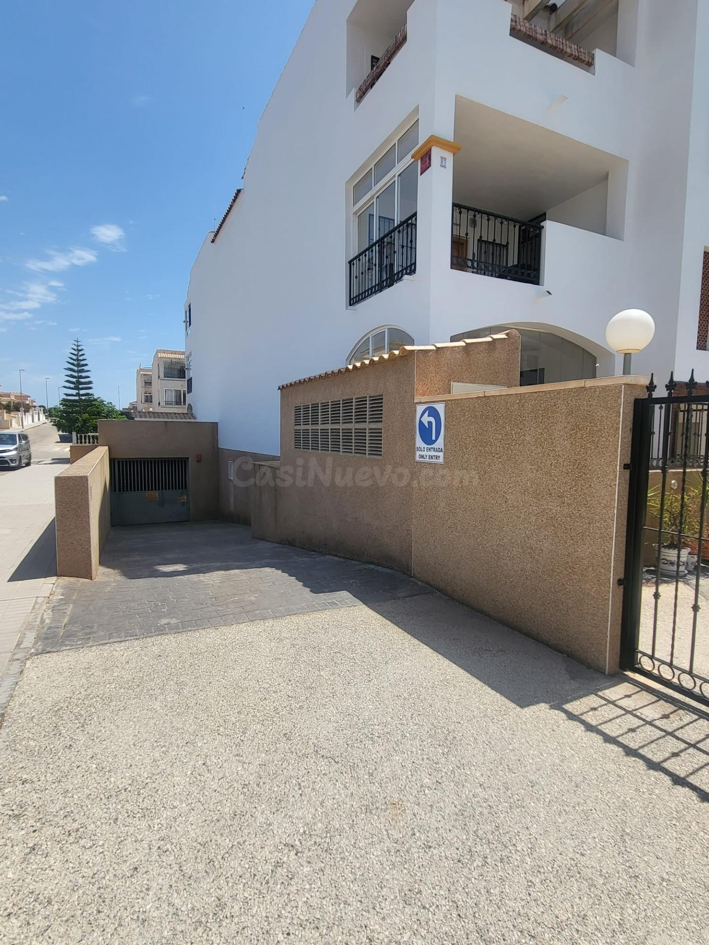 Garaje en venta en urbanización La Ciñuelica - Punta Prima - - foto 3