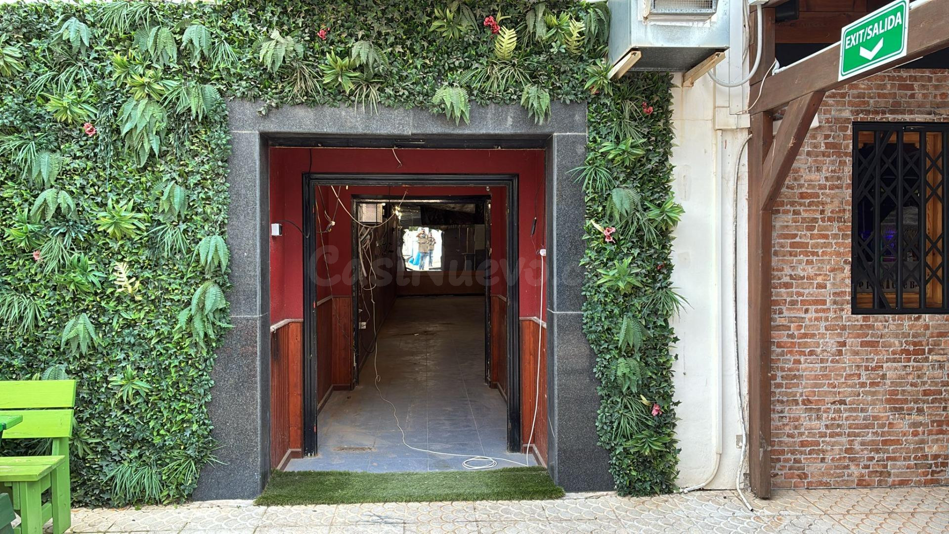 Local comercial en alquiler — Villamartin Plaza, Orihuela Co - foto 3