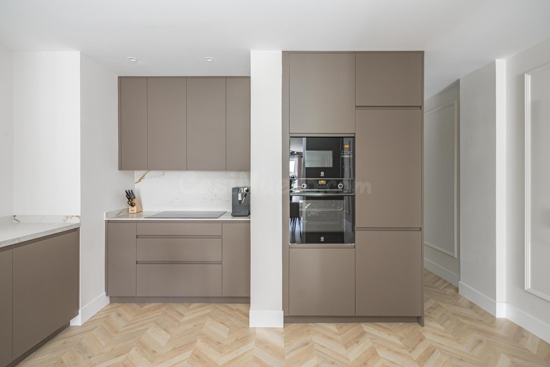 INFOCASA VENDE ACOGEDORA VIVIENDA A ESTRENAR EN NUÑEZ DE BALBOA, DOS DORMITORIOS Y DOS BAÑOS. - foto 2
