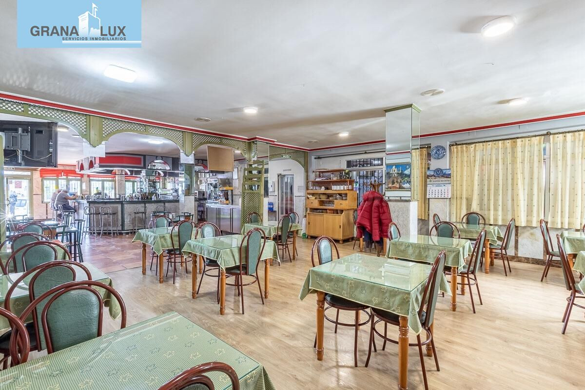 OPORTUNIDAD DE INVERSIÓN: RESTAURANTE EN FUNCIONAMIENTO + VI - foto 2