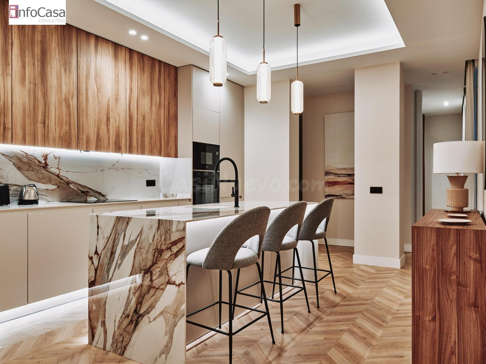 INFOCASA vende Amplio y Elegante Piso Reformado en el Corazón de Sol, Madrid - foto 5