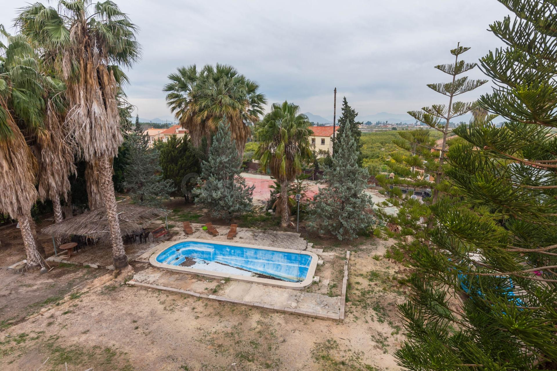 CASA CON PARCELA URBANA RESIDENCIAL EN LA HUERTA DE ALQUERIA