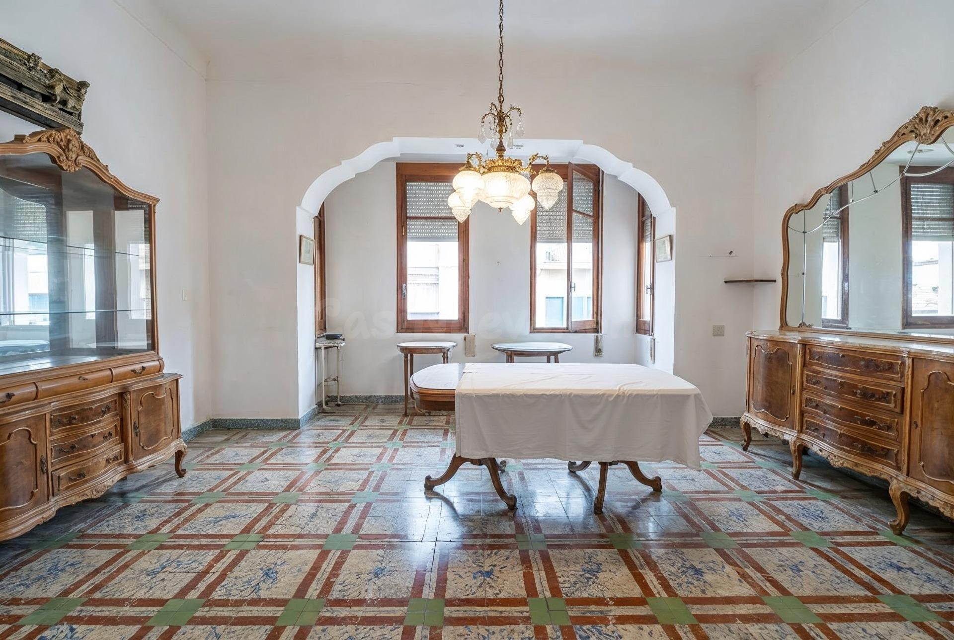 NO COMPRES UN PISO. ACTUALIZA UNA CASA SEÑORIAL DE 354 M2 CO - foto 4
