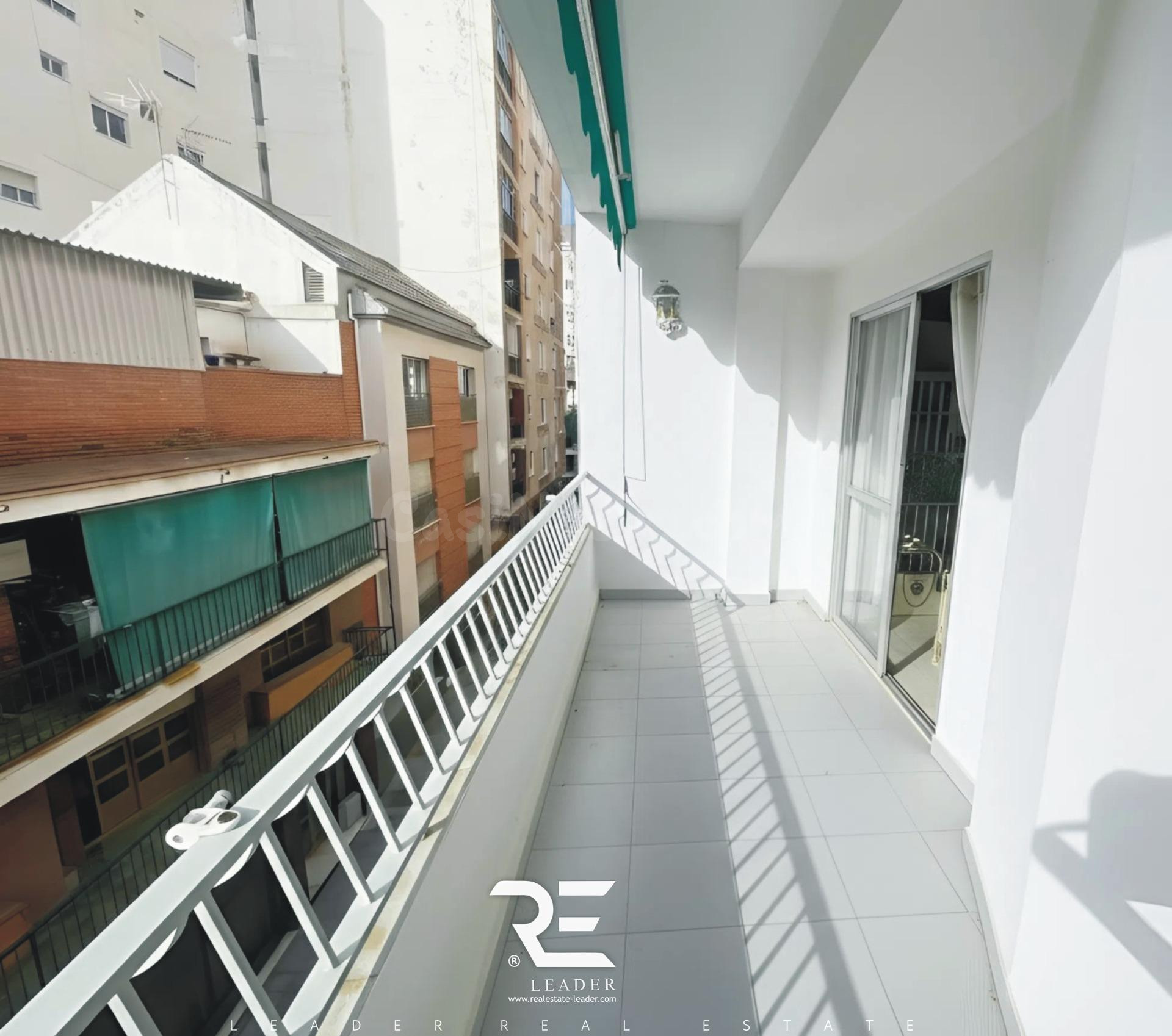 PISO DE 3 habitaciones CON TERRAZA Y ASCENSOR EN ZONA DE LA 