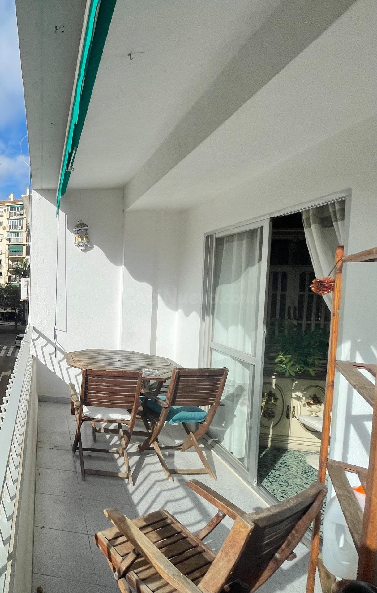 PISO DE 3 habitaciones CON TERRAZA Y ASCENSOR EN ZONA DE LA  - foto 4