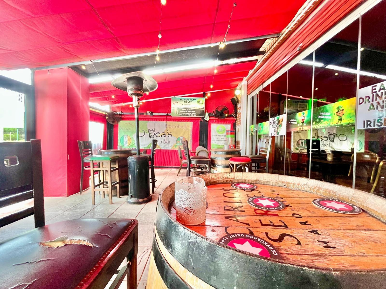Traspaso bar equipado con terraza en zona comercial – 95.000 - foto 3