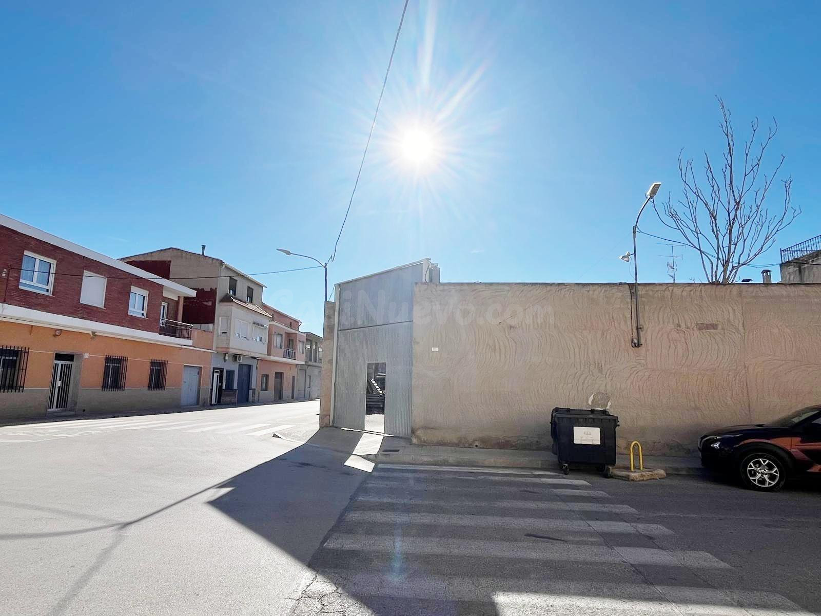 OPORTUNIDAD !! SOLAR URBANO ESQUINERO DE 332 m2 EN VENTA EN  - foto 3